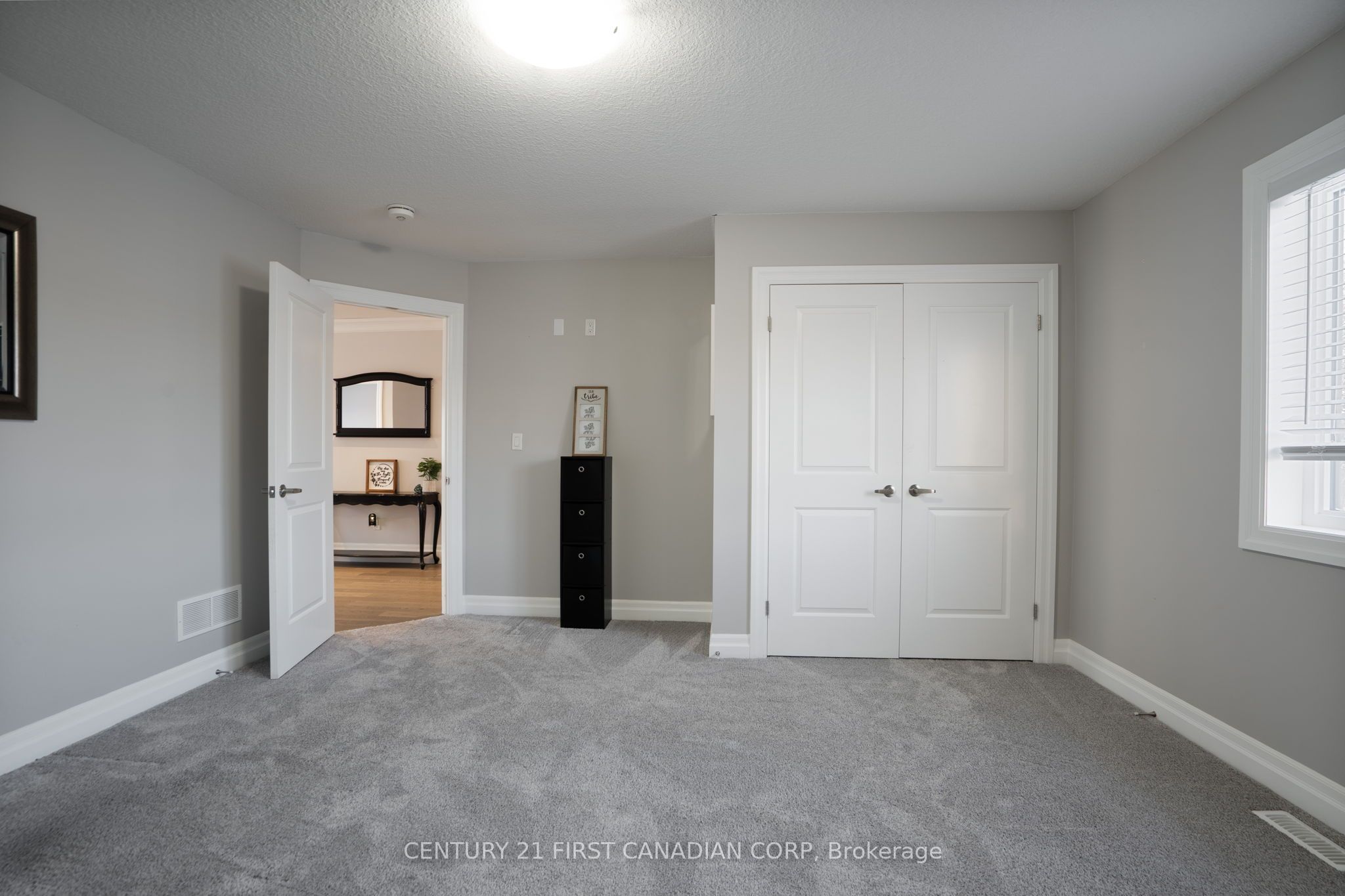 Photo 60 of 11 Valleyview Crescent, Middlesex Centre, Komoka — HOMEH