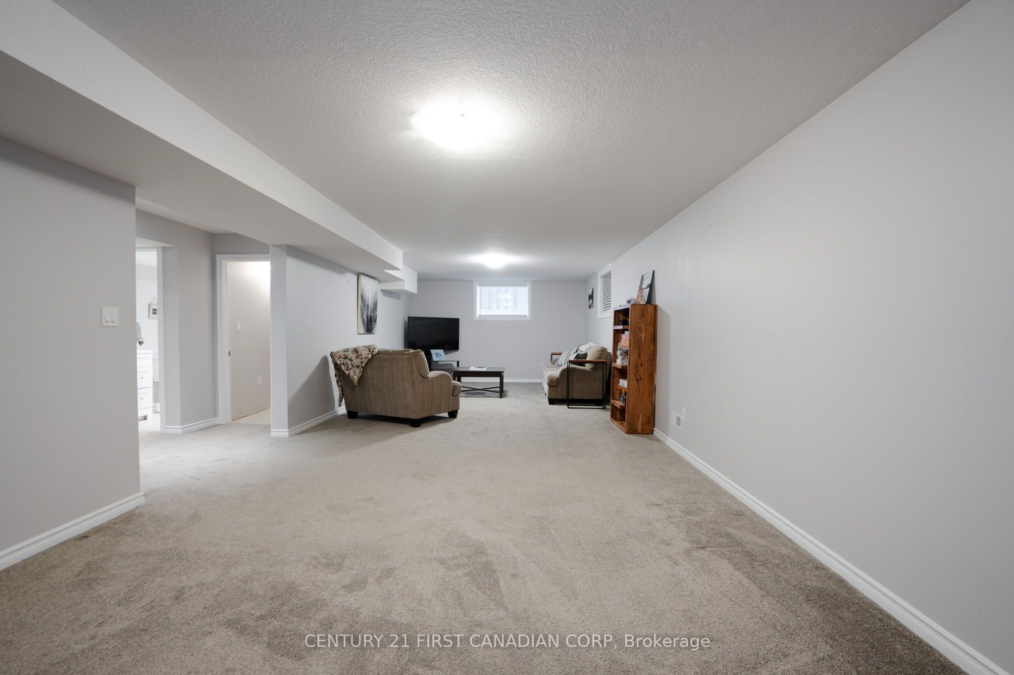 Photo 65 of 11 Valleyview Crescent, Middlesex Centre, Komoka — HOMEH