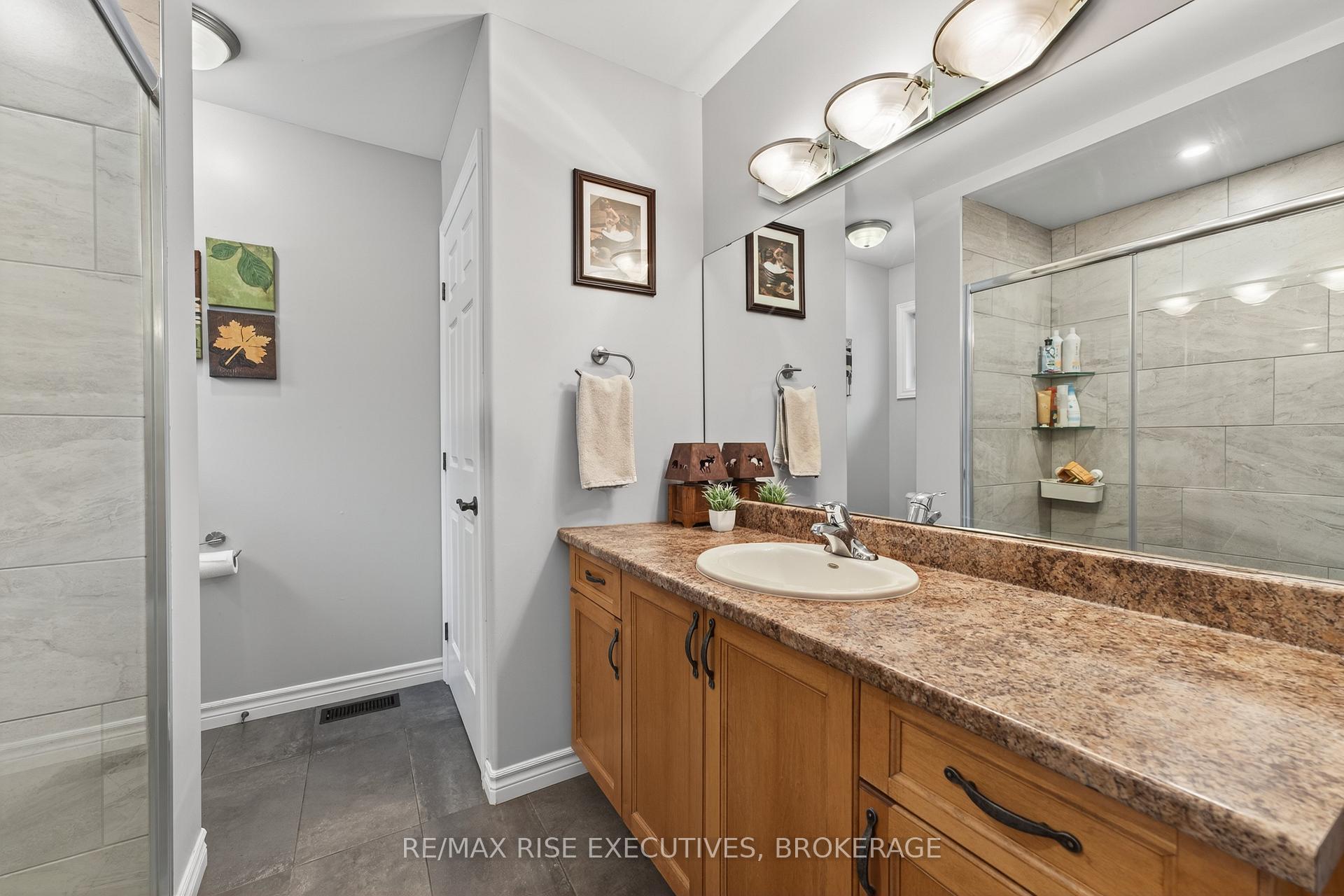 Photo 14 of 4623 Lower Round Lake Road, Frontenac, Frontenac South — HOMEH