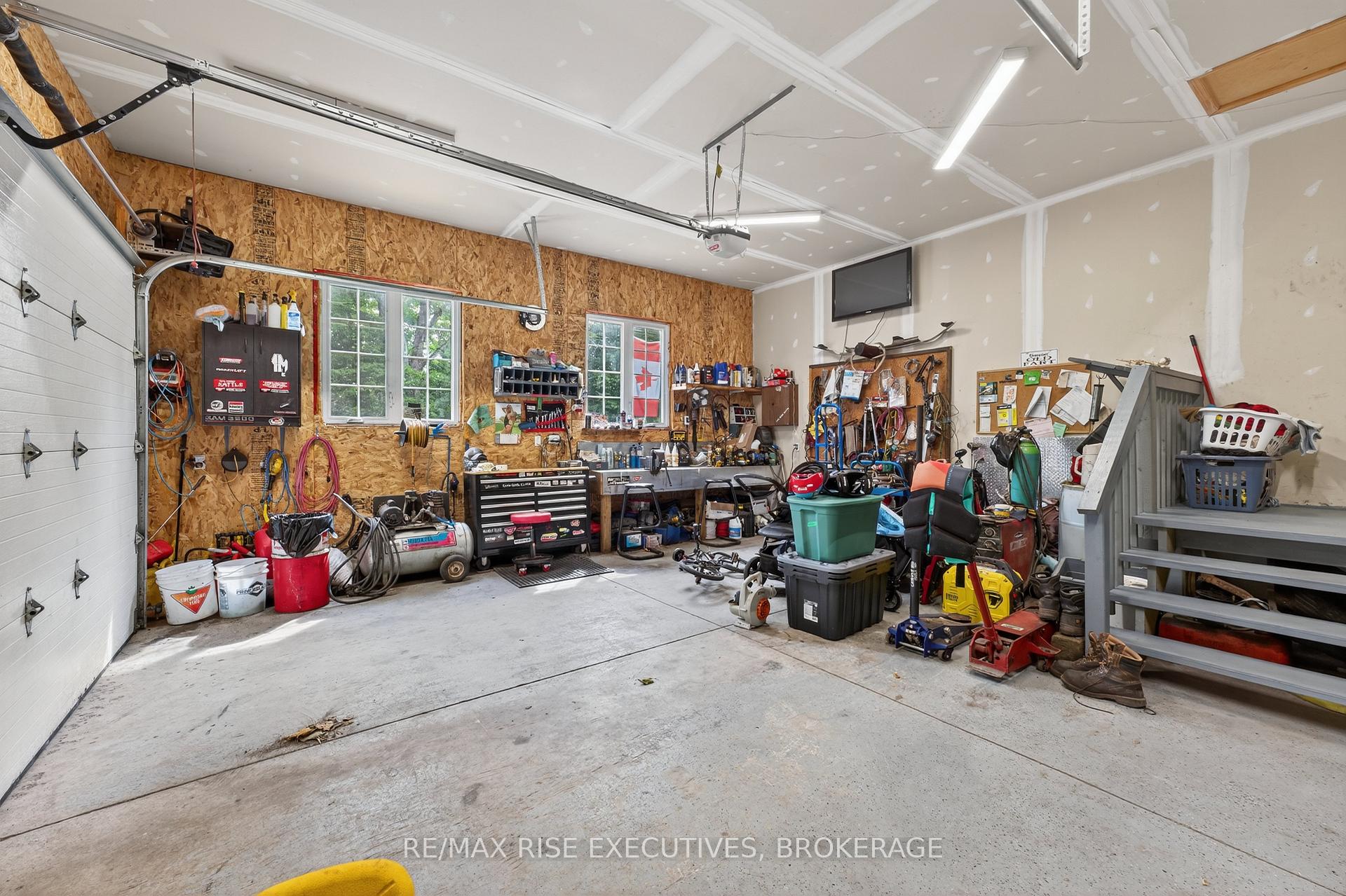 Photo 25 of 4623 Lower Round Lake Road, Frontenac, Frontenac South — HOMEH