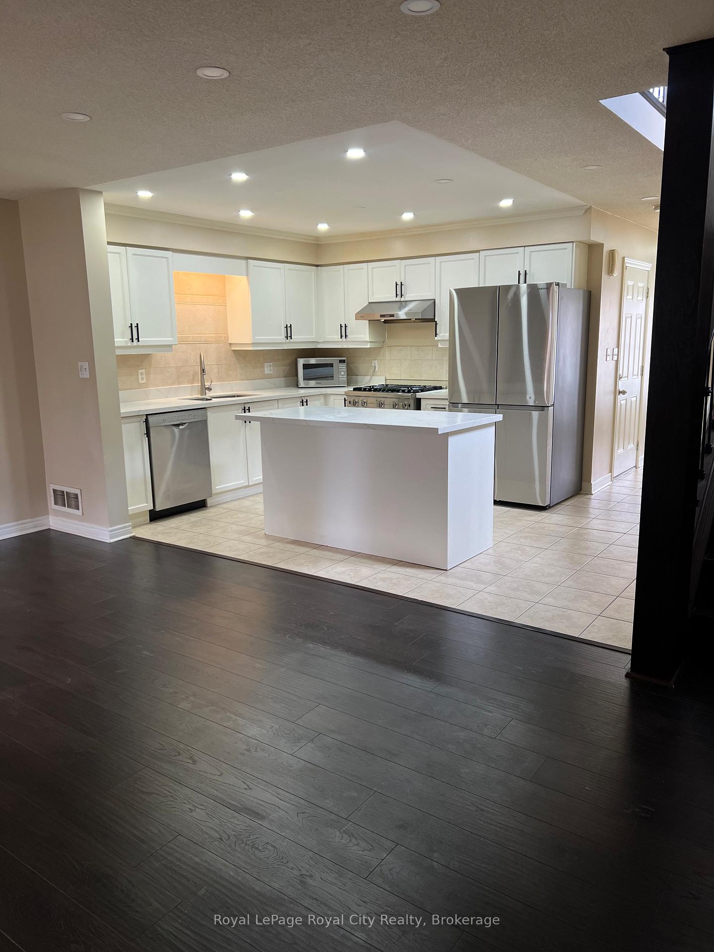 Photo 7 of 47 Simmonds Drive, Guelph, Victoria North — HOMEH
