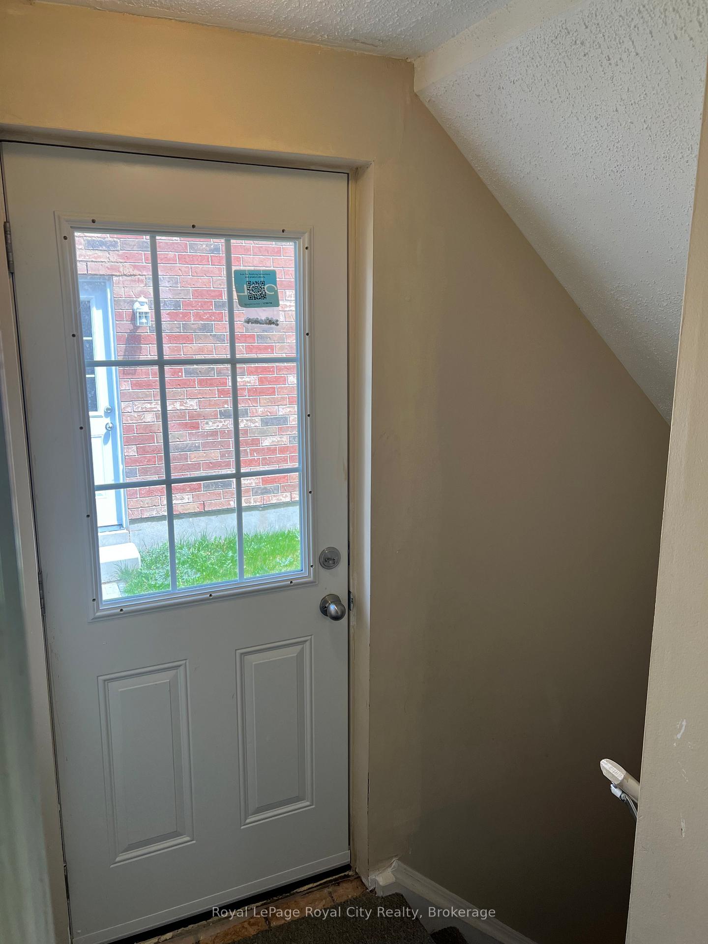Photo 13 of 47 Simmonds Drive, Guelph, Victoria North — HOMEH