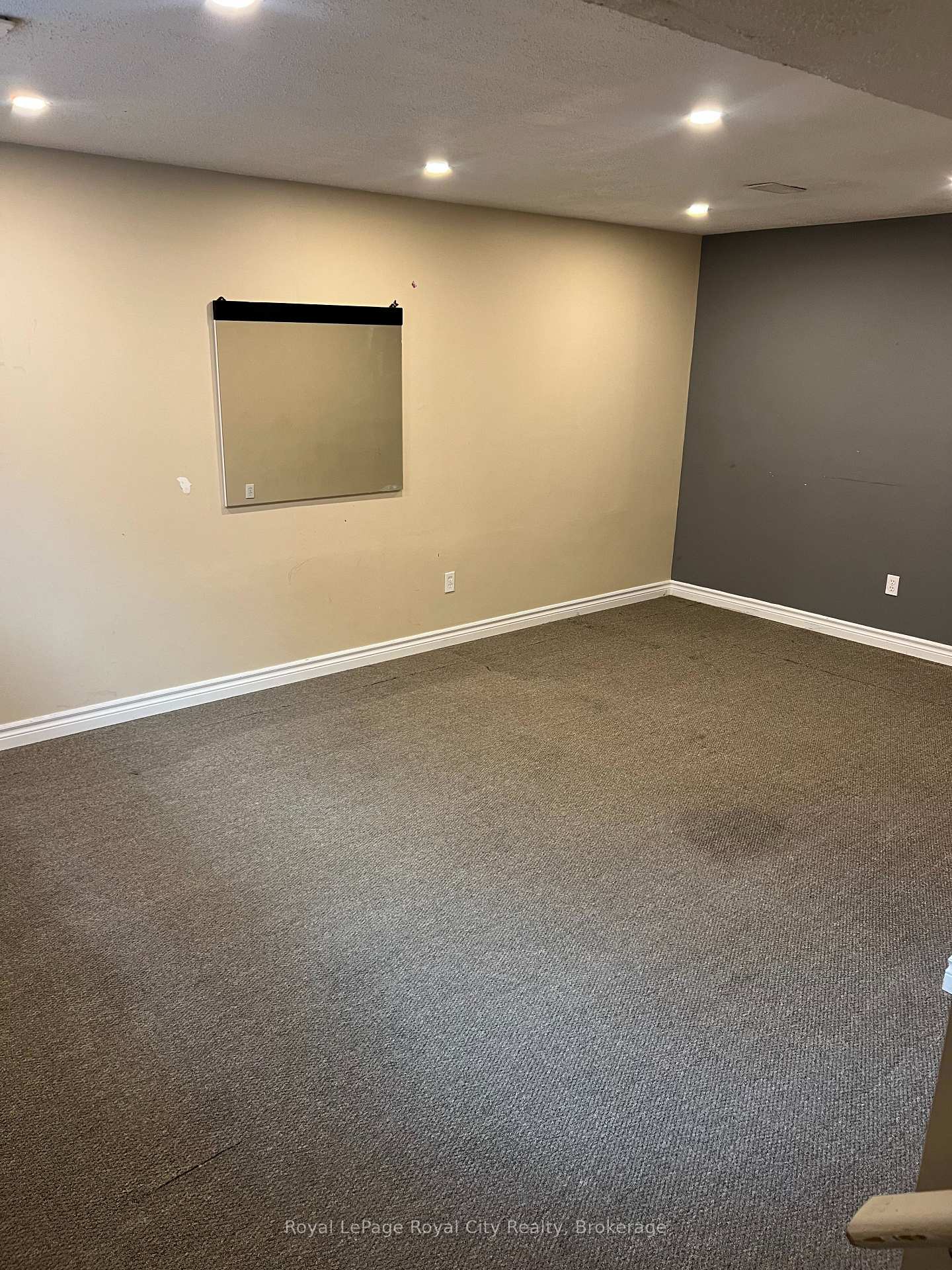 Photo 14 of 47 Simmonds Drive, Guelph, Victoria North — HOMEH