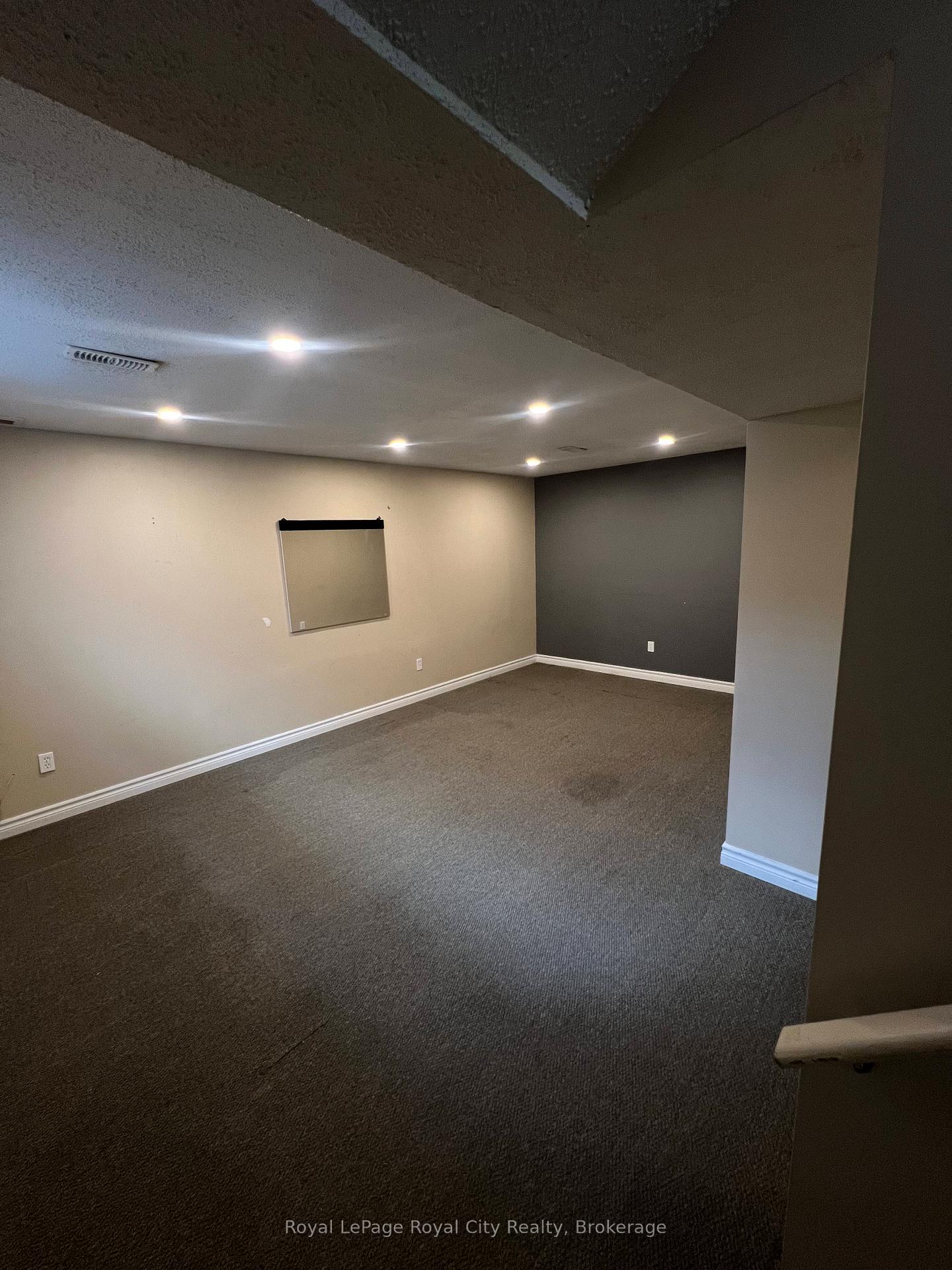 Photo 15 of 47 Simmonds Drive, Guelph, Victoria North — HOMEH