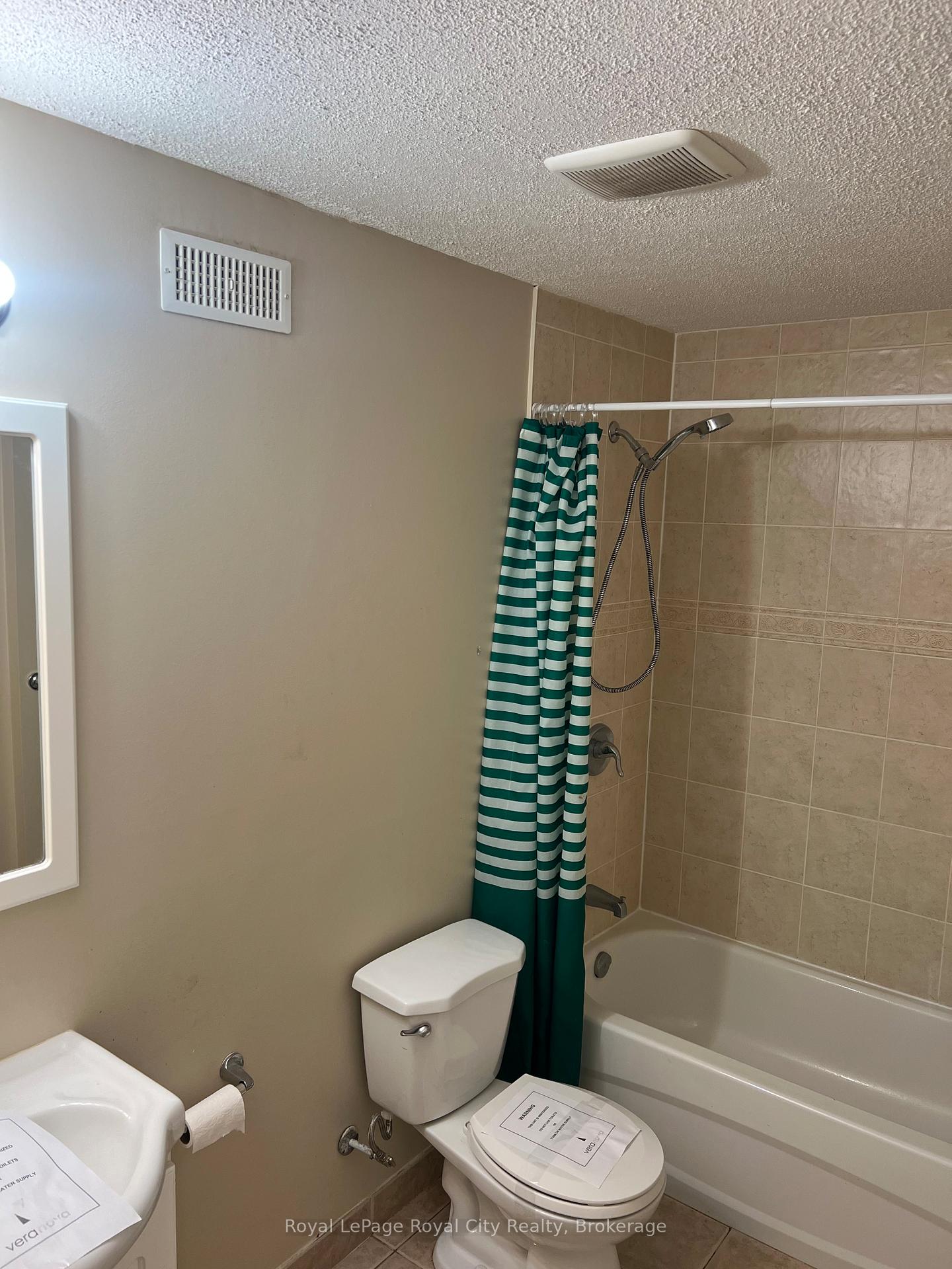 Photo 18 of 47 Simmonds Drive, Guelph, Victoria North — HOMEH