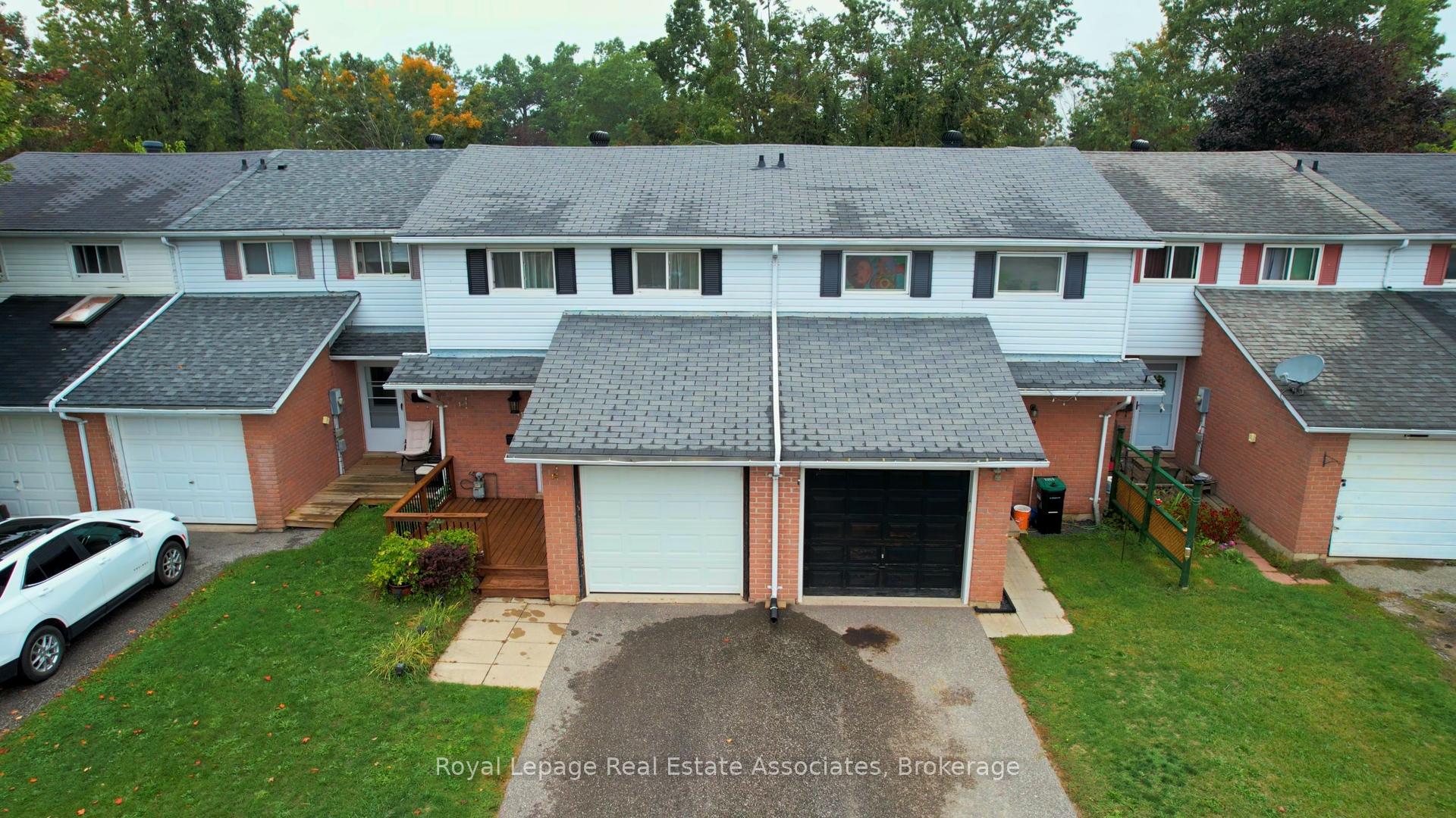 Photo 1 of 41 Barrett Crescent, Barrie, Letitia Heights — HOMEH