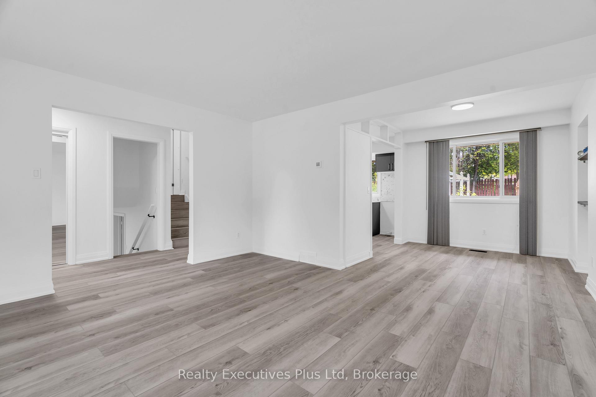 Photo 12 of 59 Balmoral Drive, Guelph, Riverside Park — HOMEH
