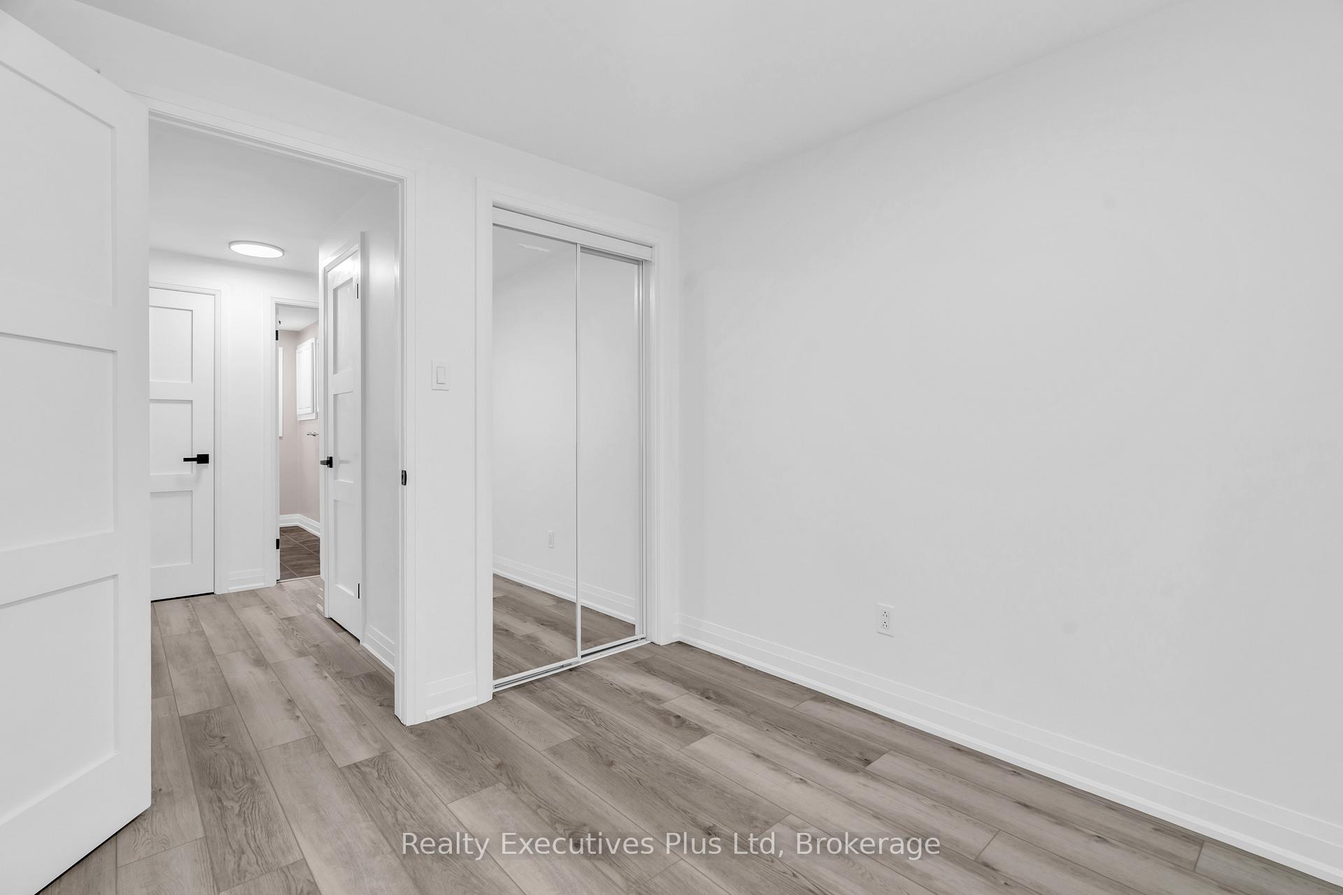 Photo 25 of 59 Balmoral Drive, Guelph, Riverside Park — HOMEH