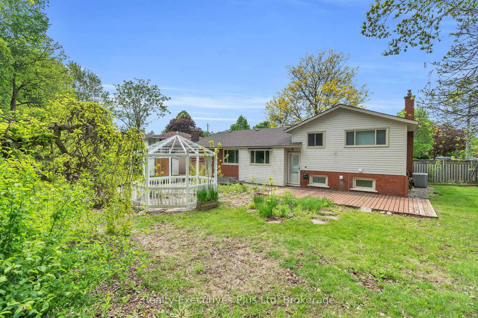 Photo 43 of 59 Balmoral Drive, Guelph, Riverside Park — HOMEH