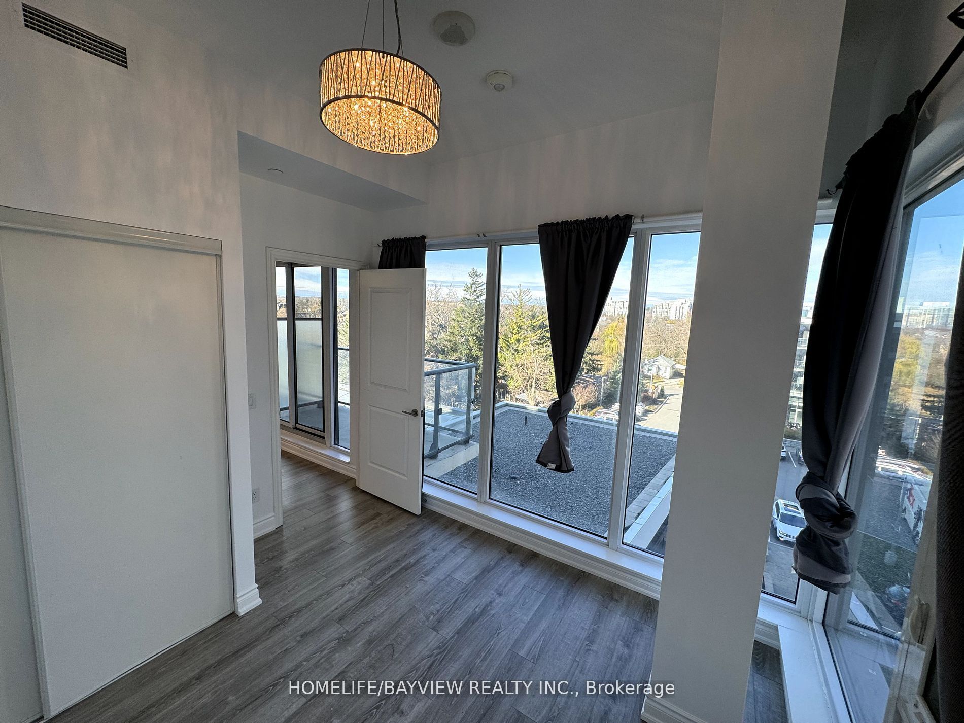 Photo 8 of Unit 509, 9618 Yonge St, Richmond Hill, North Richvale — HOMEH