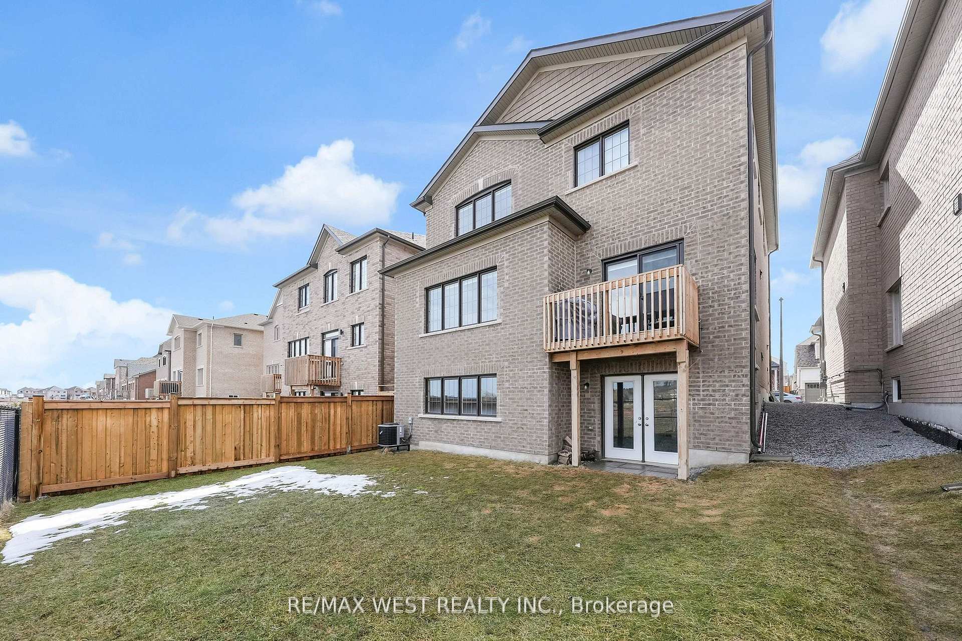 Photo 36 of 130 Connell Drive, Georgina, Keswick North — HOMEH