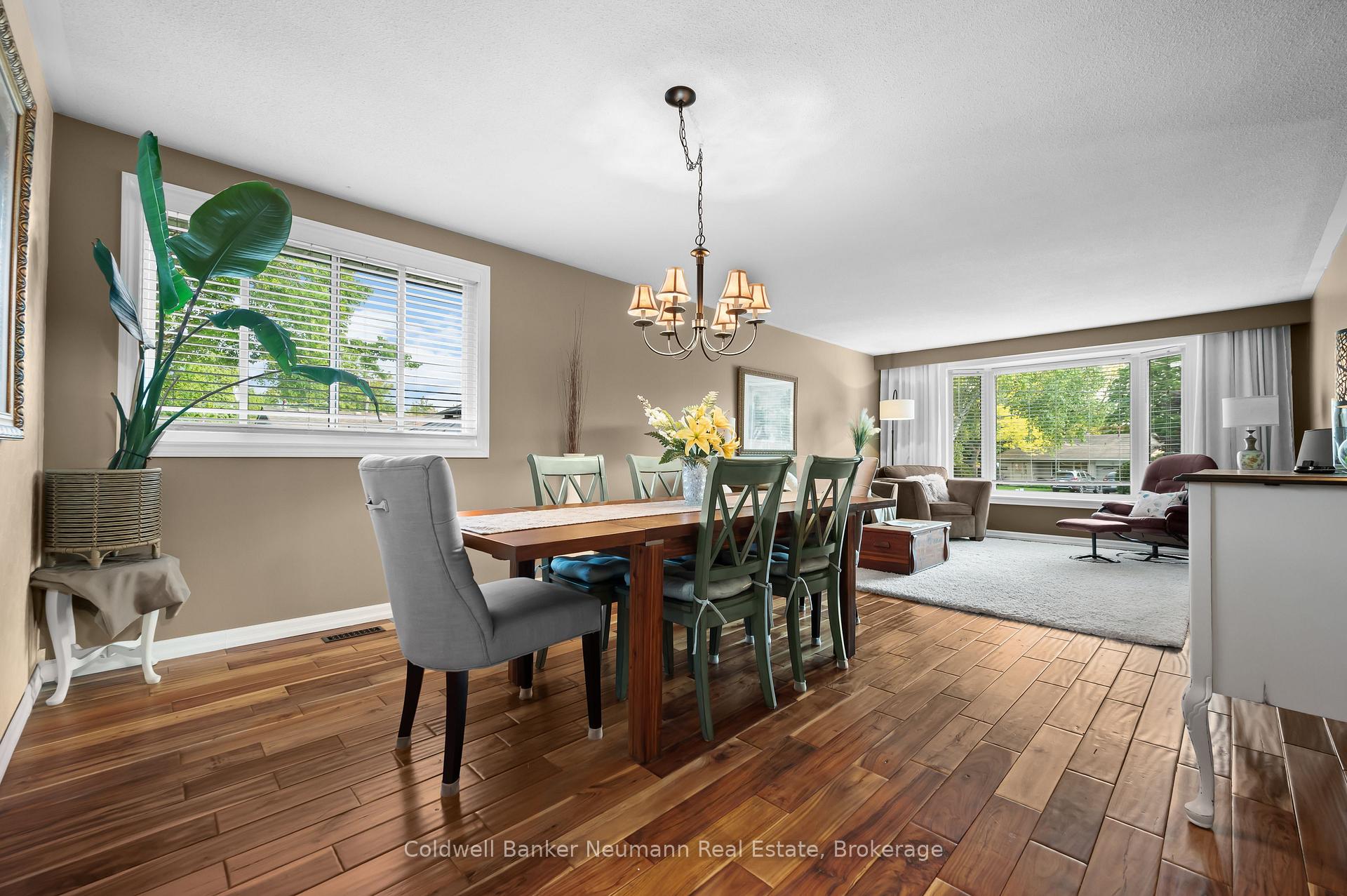 Photo 10 of 5 Vista Terrace, Guelph, Victoria North — HOMEH