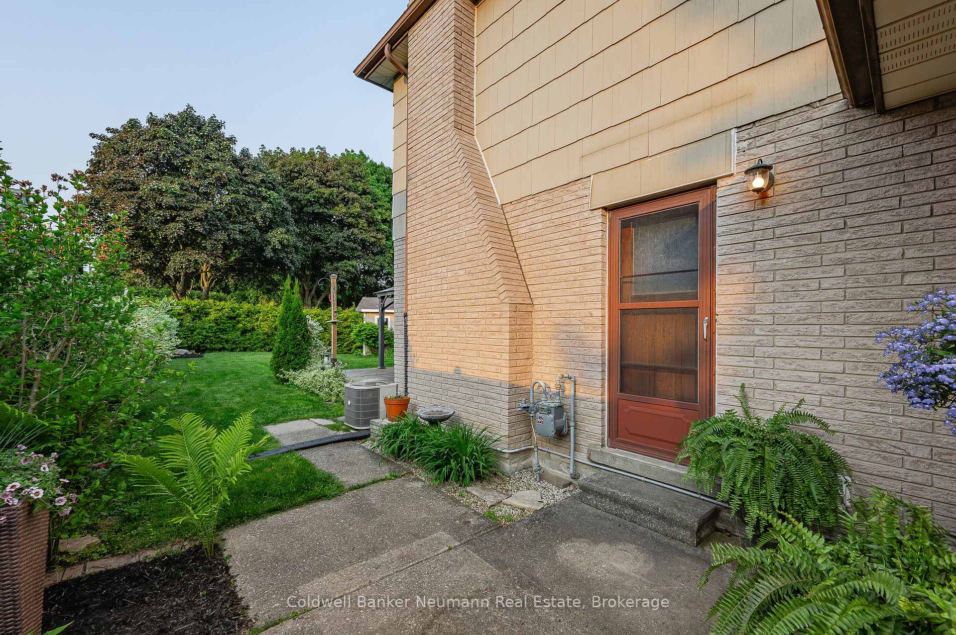 Photo 45 of 5 Vista Terrace, Guelph, Victoria North — HOMEH