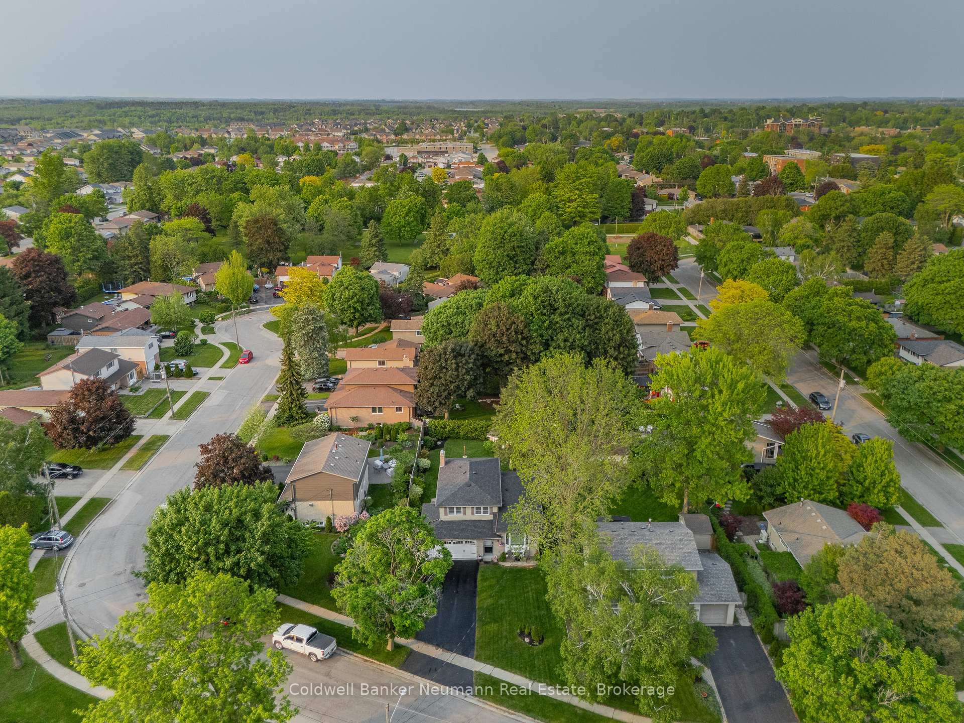 Photo 48 of 5 Vista Terrace, Guelph, Victoria North — HOMEH