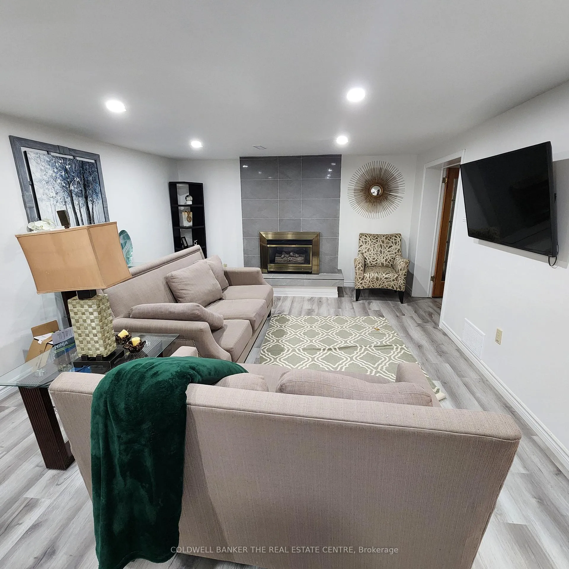 Photo 5 of Unit #2, 295 Duckworth Street, Barrie, Grove East — HOMEH