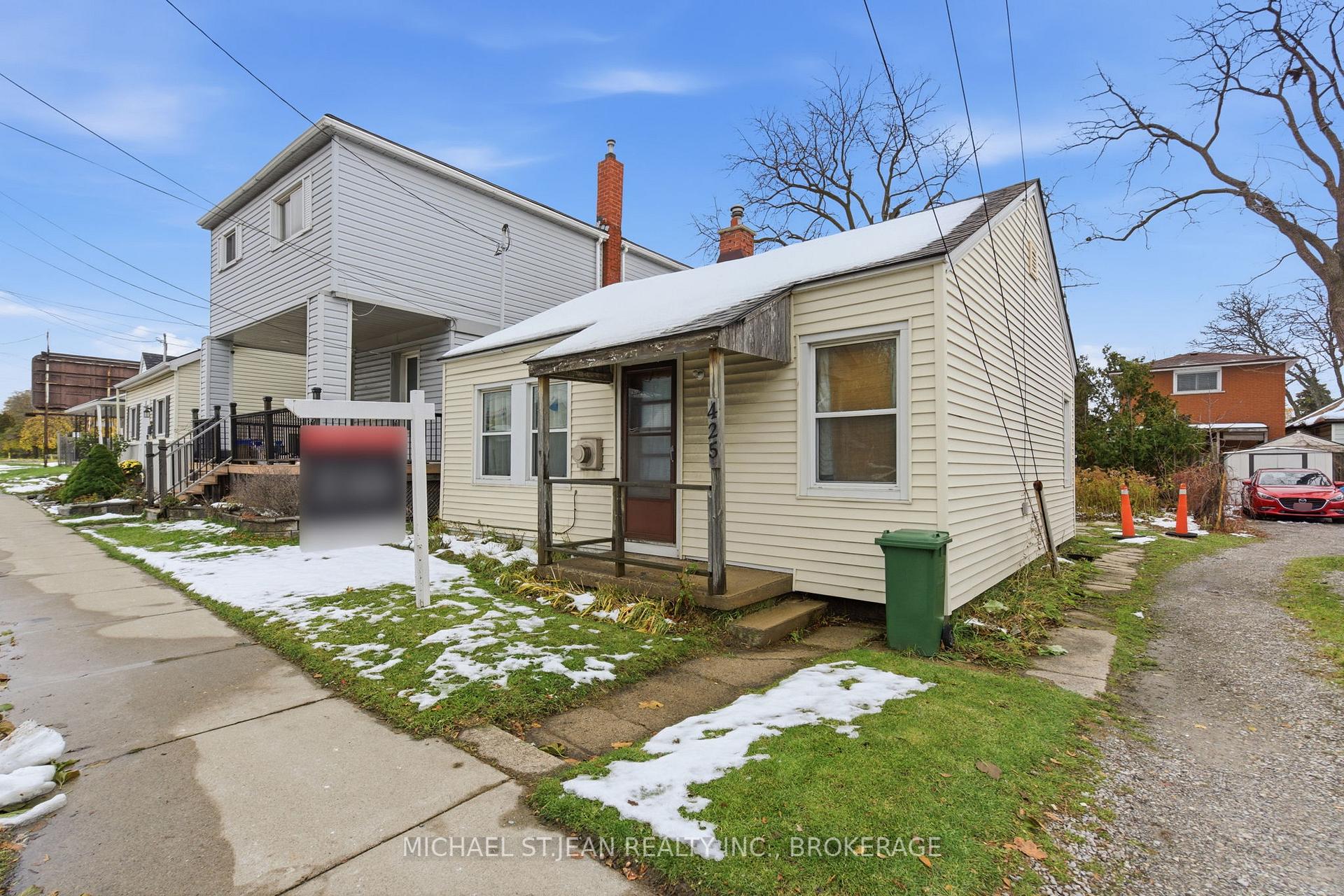 Photo 2 of 425 Upper Sherman Avenue, Hamilton, Raleigh — HOMEH