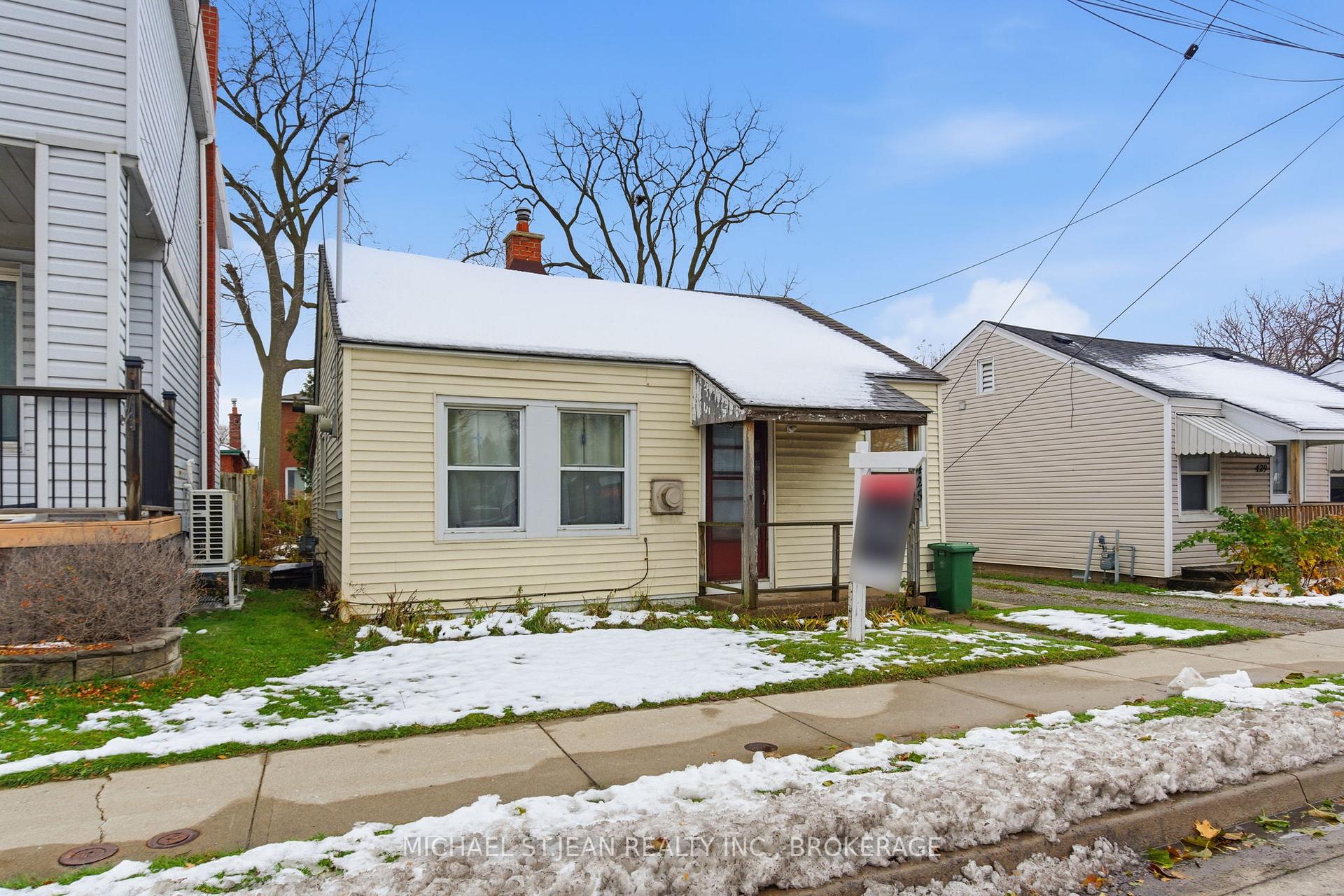 Photo 4 of 425 Upper Sherman Avenue, Hamilton, Raleigh — HOMEH