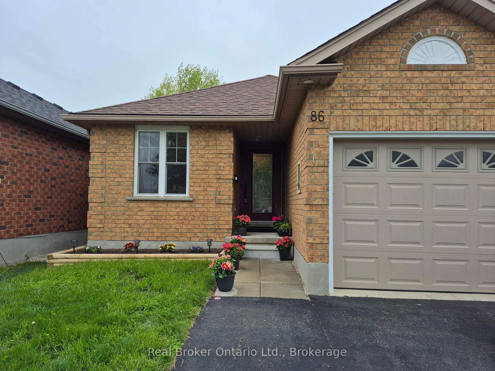 Front of 86 Milson Crescent