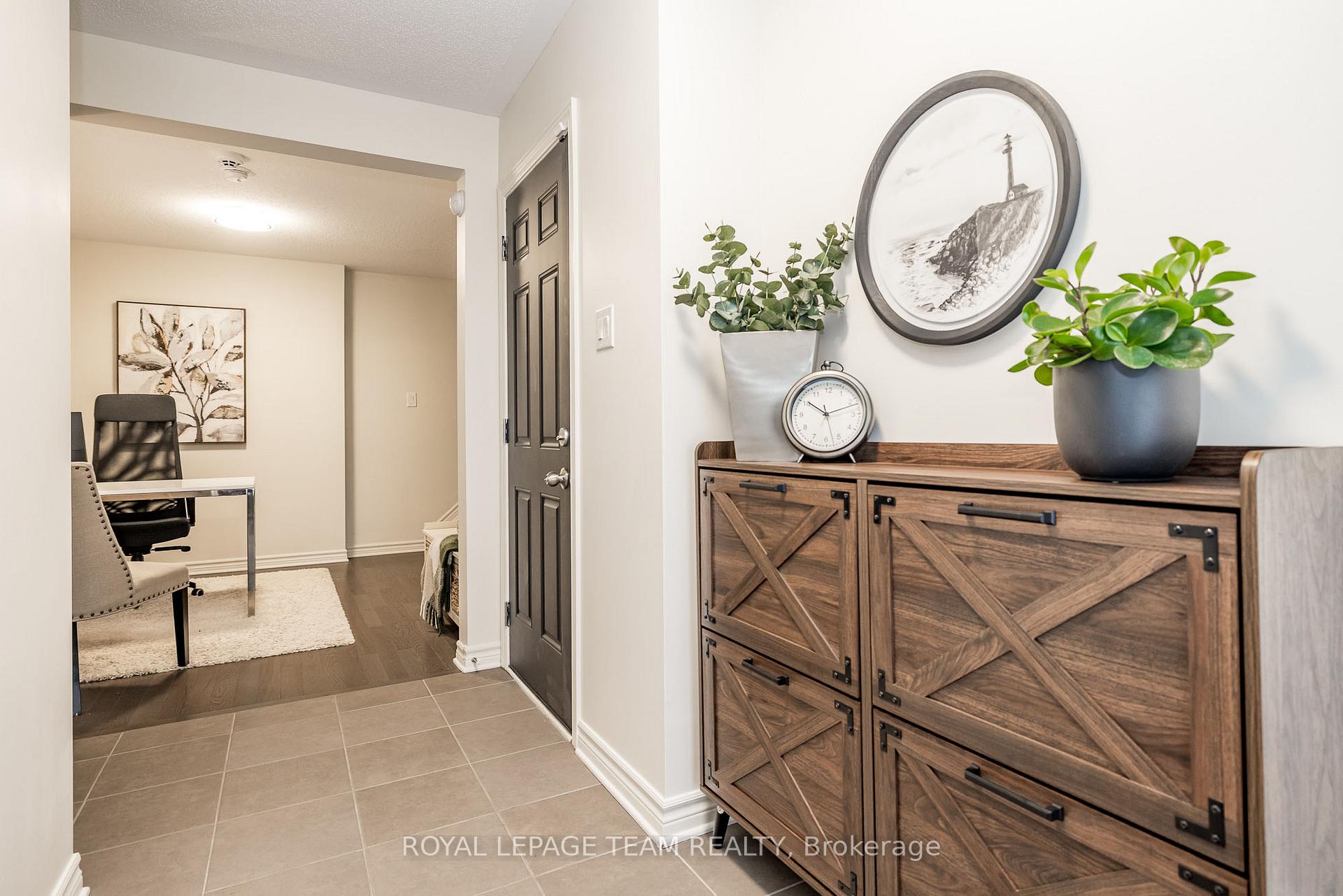 Photo 5 of 80 Stockholm Private, Ottawa, Riverside South/Gloucester Glen — HOMEH