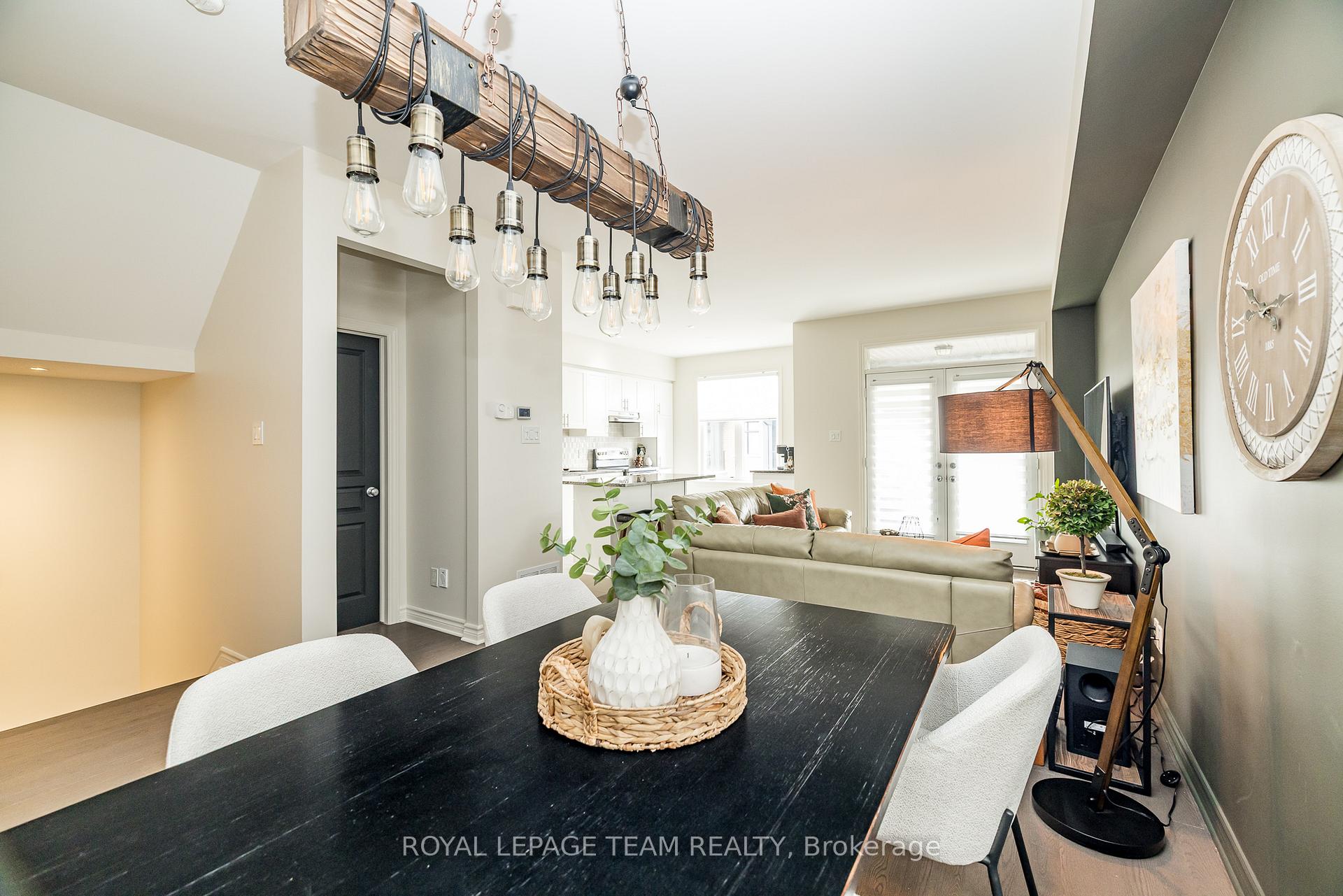 Photo 11 of 80 Stockholm Private, Ottawa, Riverside South/Gloucester Glen — HOMEH