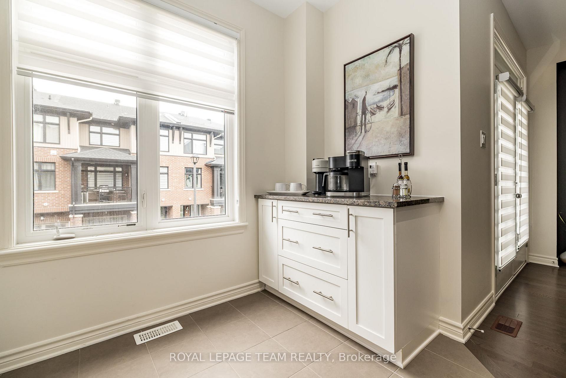 Photo 21 of 80 Stockholm Private, Ottawa, Riverside South/Gloucester Glen — HOMEH