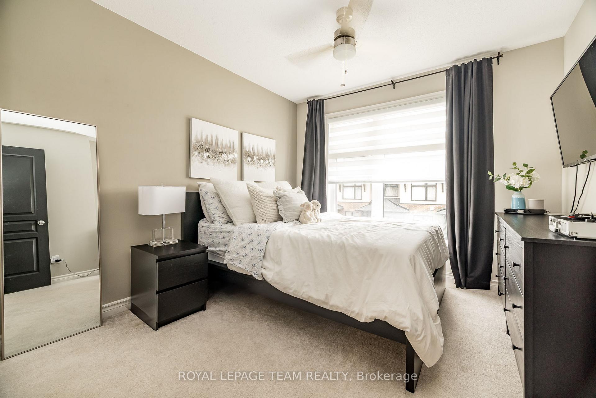 Photo 35 of 80 Stockholm Private, Ottawa, Riverside South/Gloucester Glen — HOMEH
