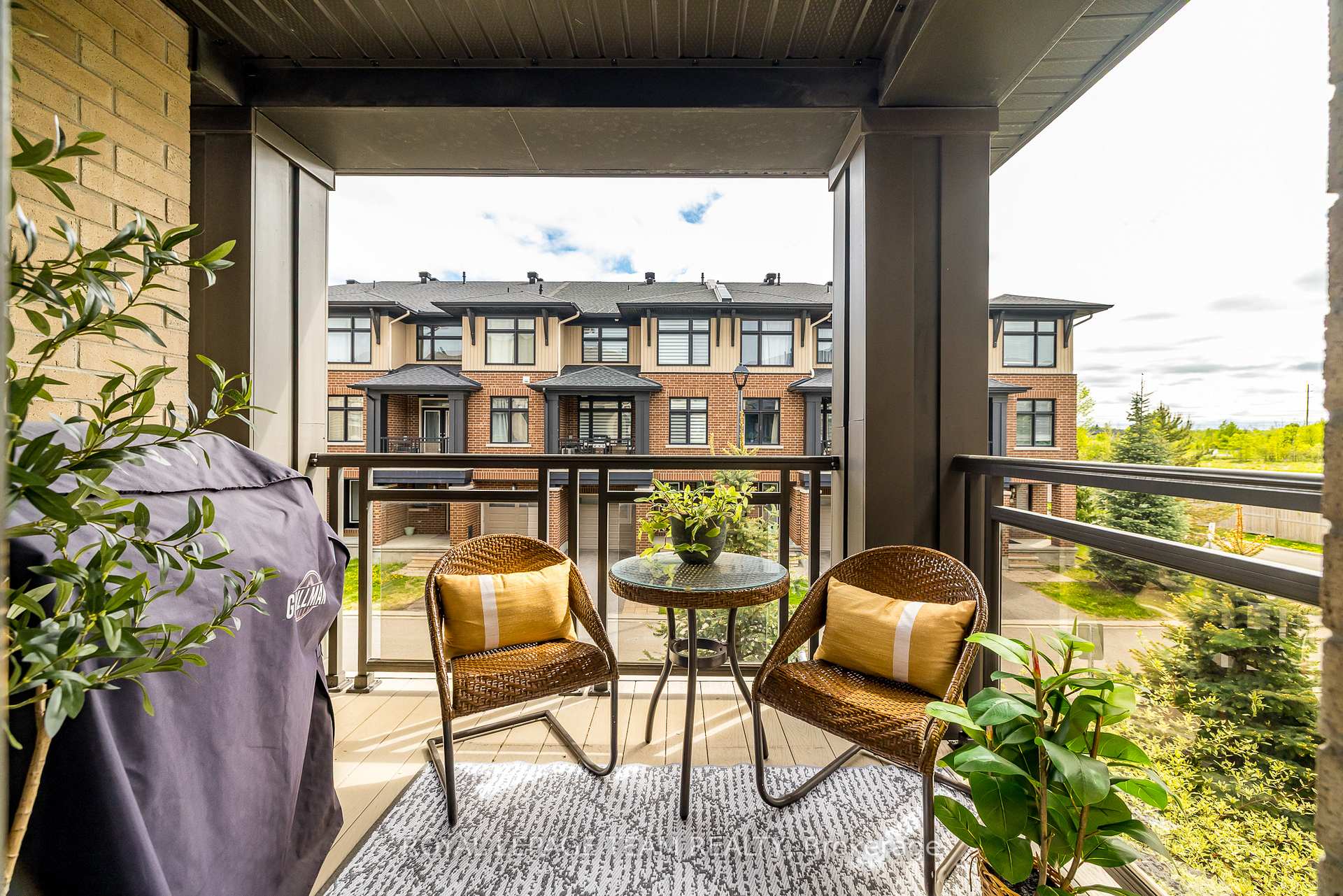 Photo 39 of 80 Stockholm Private, Ottawa, Riverside South/Gloucester Glen — HOMEH