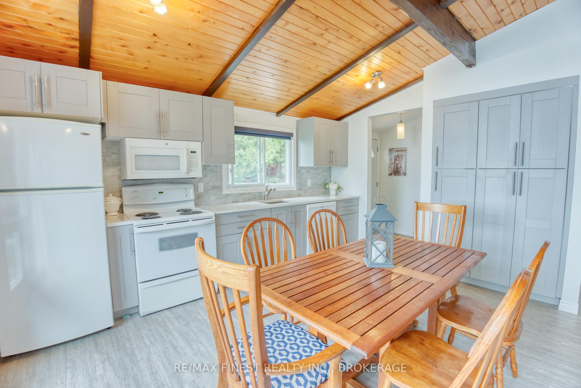 Photo 5 of 1026B West Shore Lane, Frontenac, Frontenac Centre — HOMEH