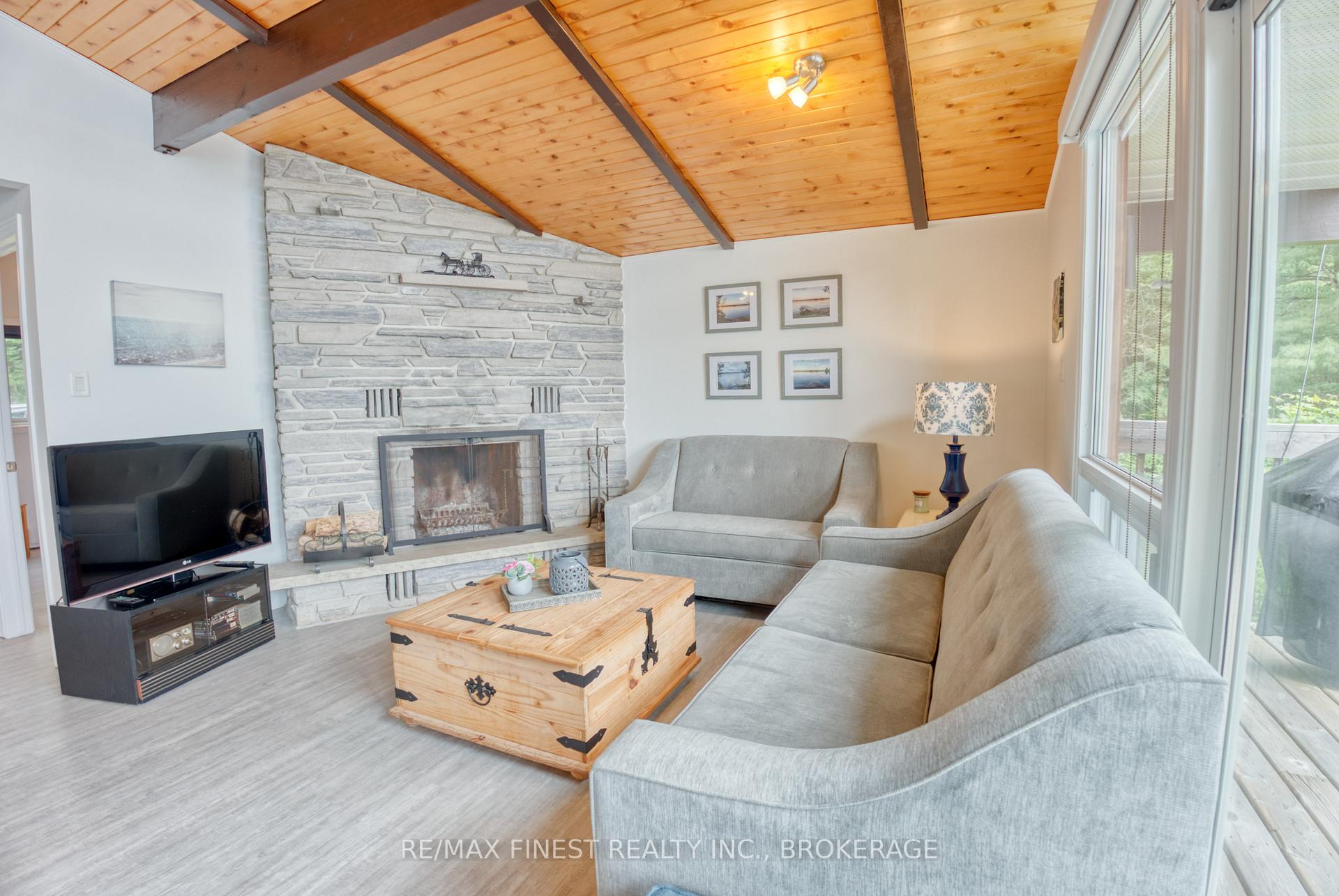 Photo 6 of 1026B West Shore Lane, Frontenac, Frontenac Centre — HOMEH
