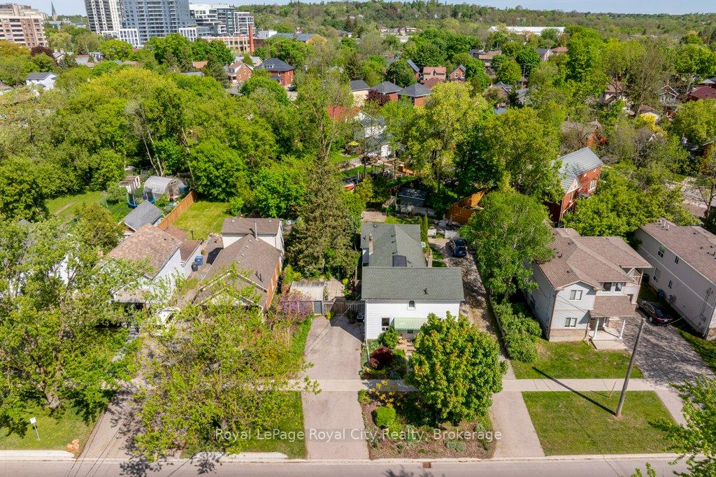 Photo 2 of 110 York Road, Guelph, St. Patrick's Ward — HOMEH