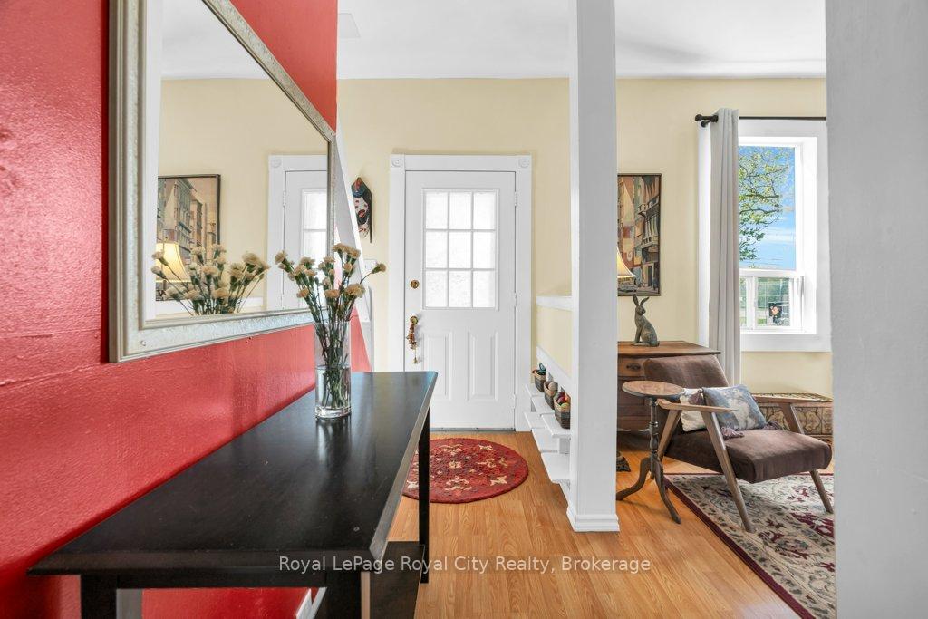 Photo 6 of 110 York Road, Guelph, St. Patrick's Ward — HOMEH