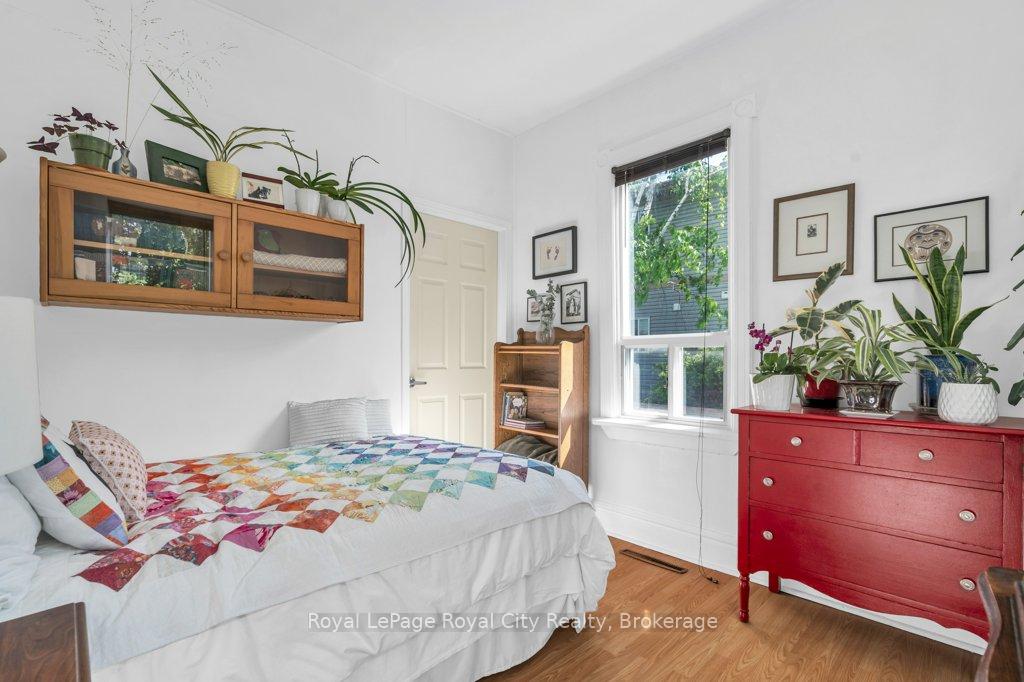 Photo 17 of 110 York Road, Guelph, St. Patrick's Ward — HOMEH