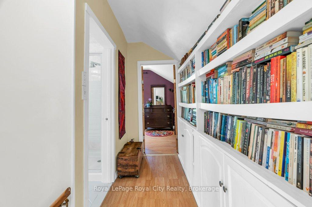 Photo 20 of 110 York Road, Guelph, St. Patrick's Ward — HOMEH