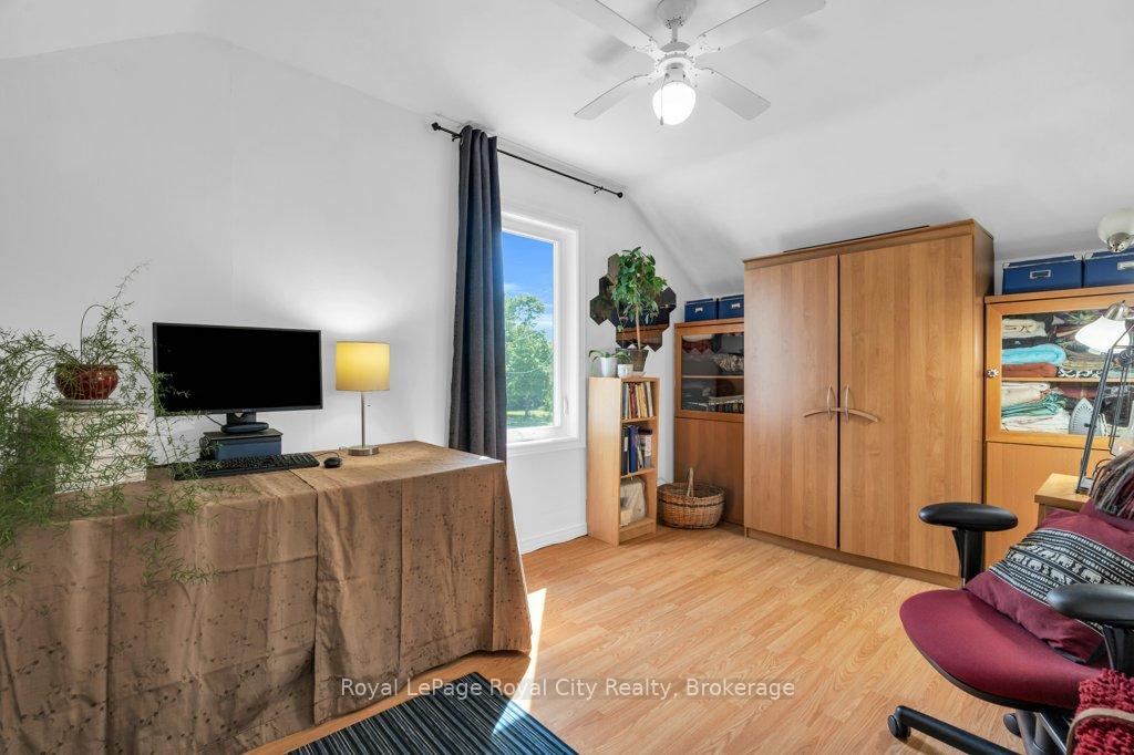 Photo 26 of 110 York Road, Guelph, St. Patrick's Ward — HOMEH
