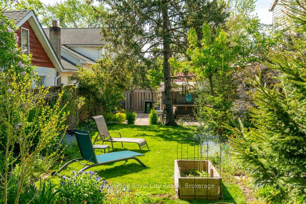 Photo 42 of 110 York Road, Guelph, St. Patrick's Ward — HOMEH