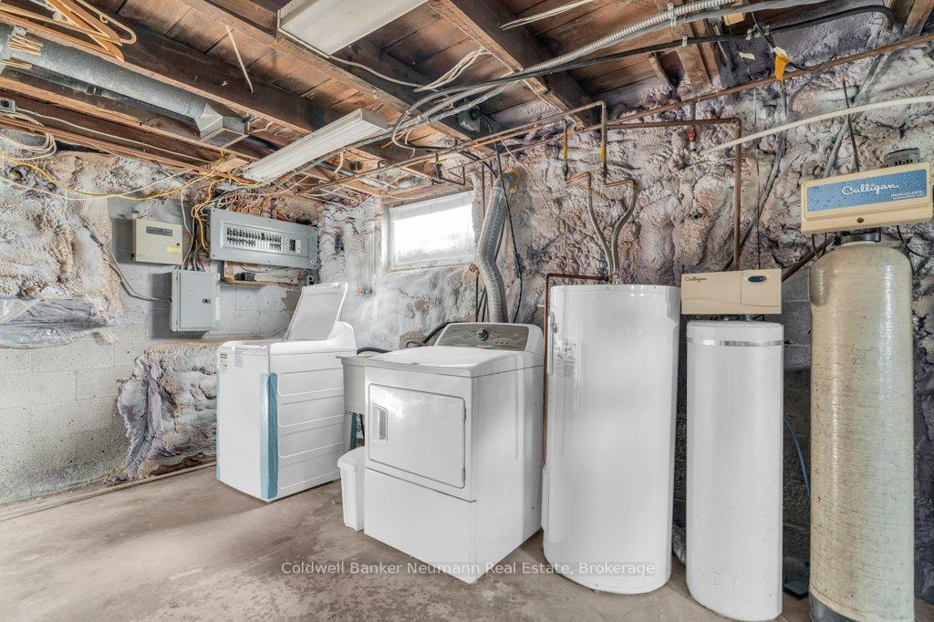 Photo 36 of 1179 Highway 6 N, Hamilton, Rural Flamborough — HOMEH