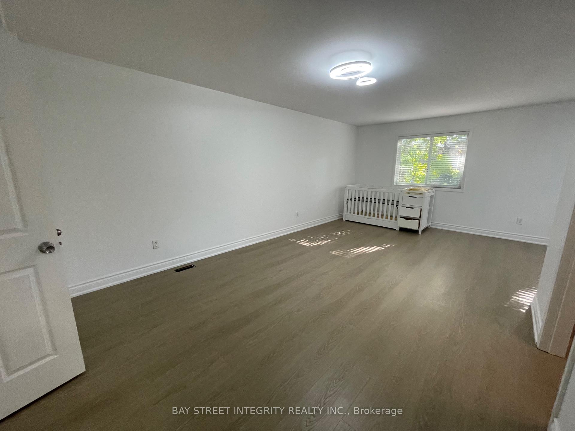 Photo 13 of 41 Stoddart Drive, Aurora, Aurora Highlands — HOMEH