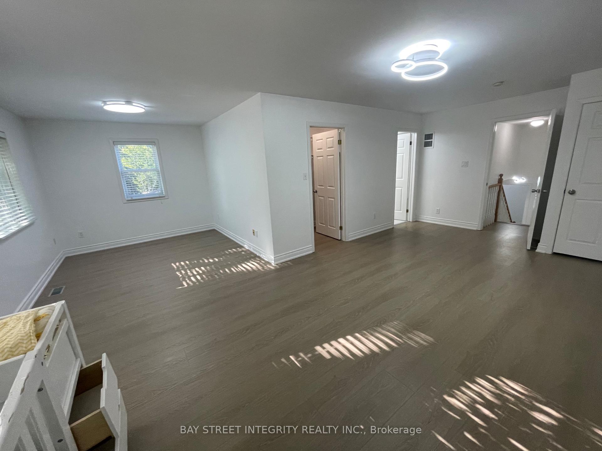 Photo 12 of 41 Stoddart Drive, Aurora, Aurora Highlands — HOMEH