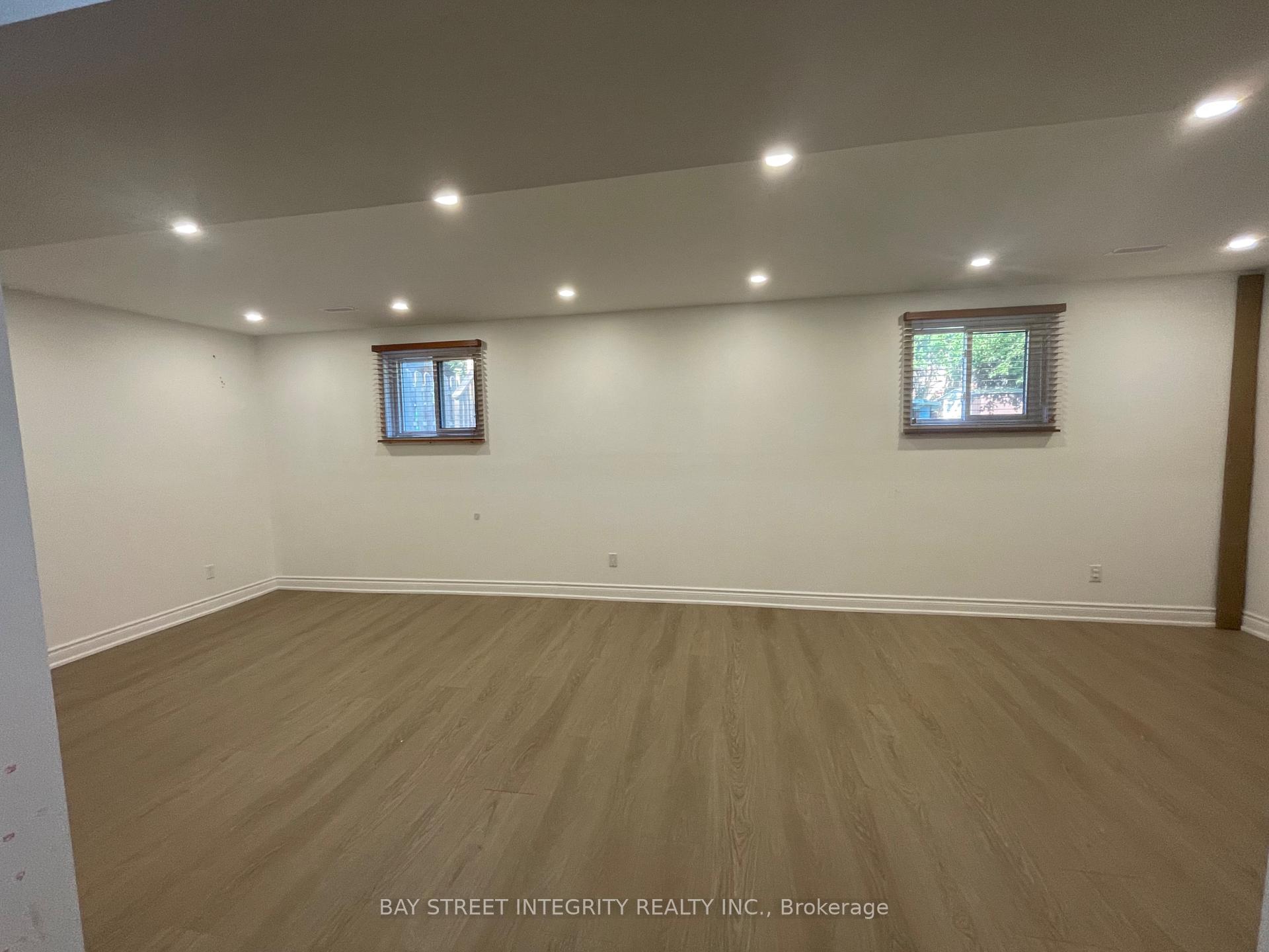 Photo 14 of 41 Stoddart Drive, Aurora, Aurora Highlands — HOMEH