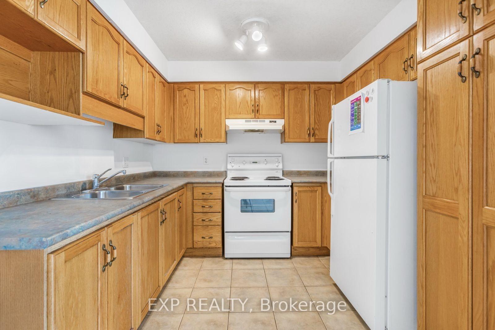 Photo 19 of 77 Ryde Road, Guelph, Willow West/Sugarbush/West Acres — HOMEH