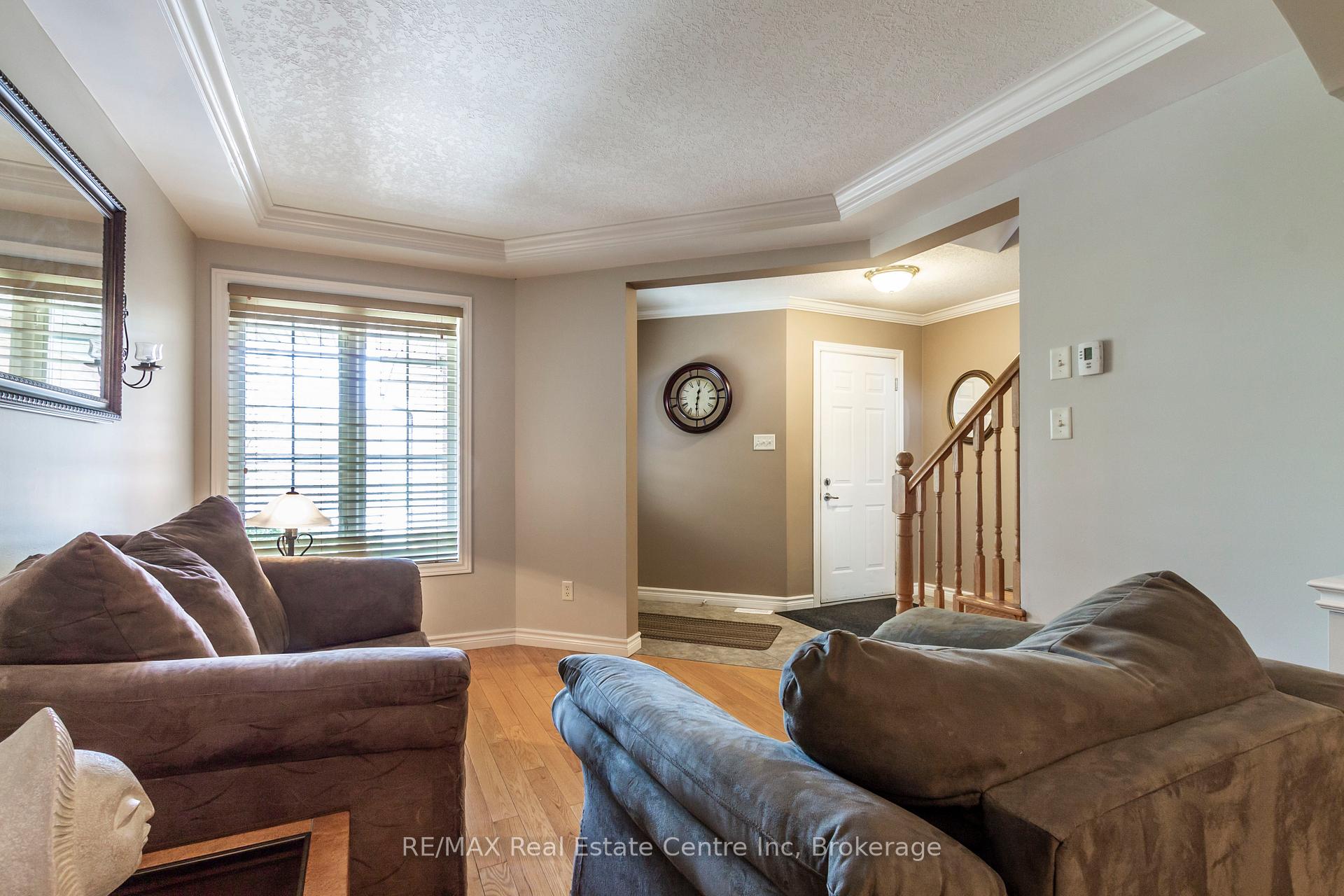 Photo 5 of 40 Bailey Avenue, Guelph, Riverside Park — HOMEH