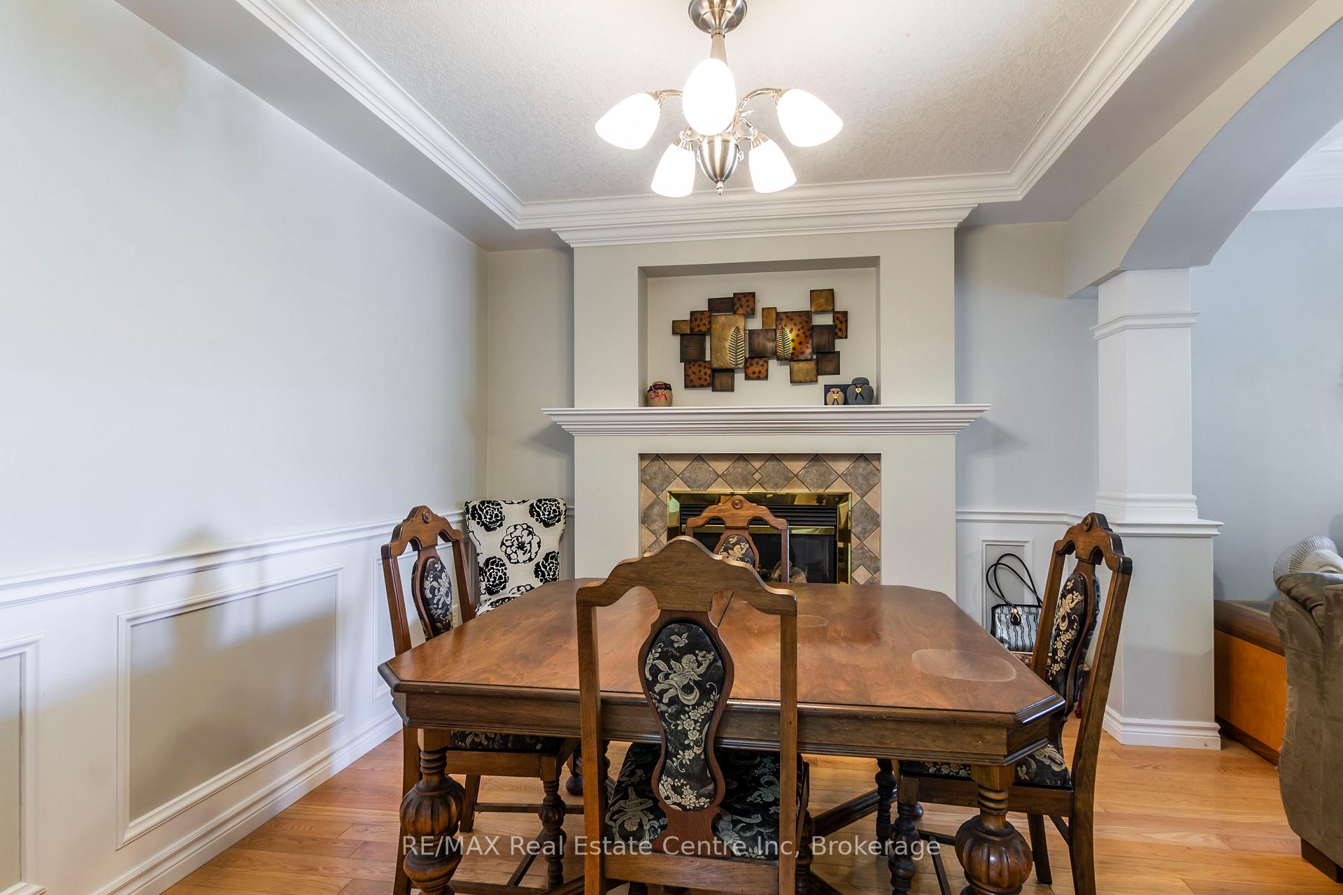 Photo 6 of 40 Bailey Avenue, Guelph, Riverside Park — HOMEH