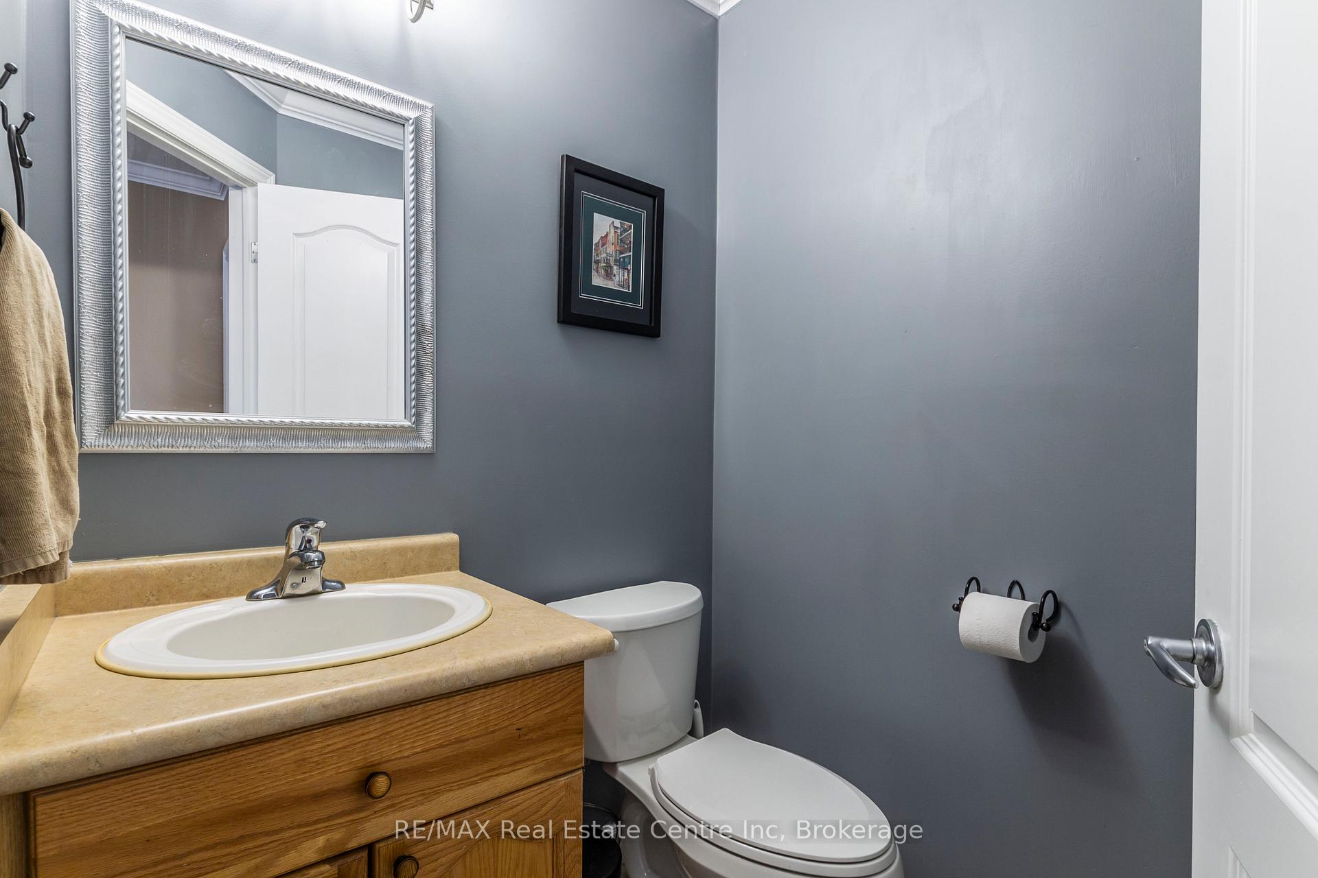 Photo 12 of 40 Bailey Avenue, Guelph, Riverside Park — HOMEH