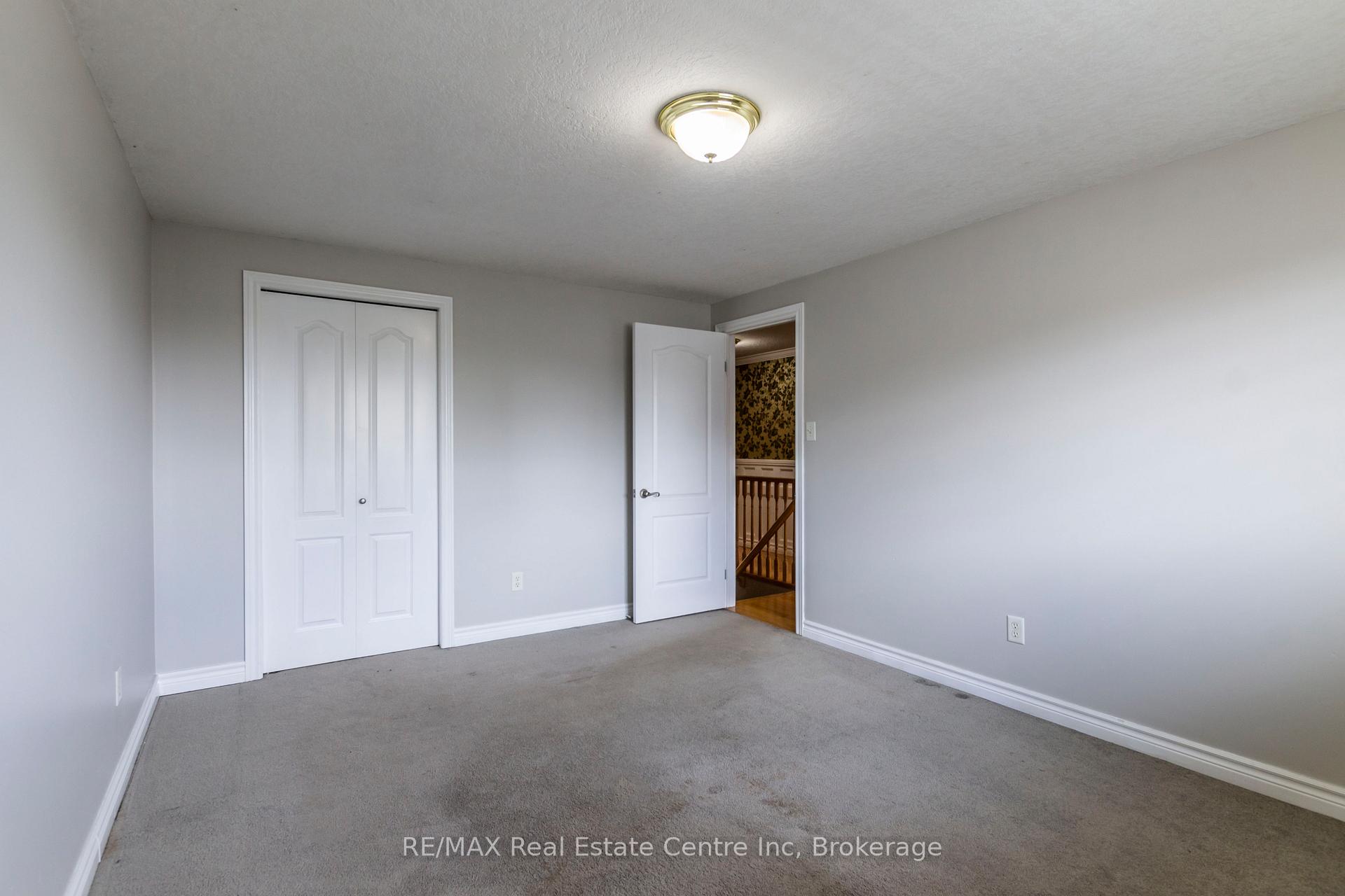 Photo 16 of 40 Bailey Avenue, Guelph, Riverside Park — HOMEH