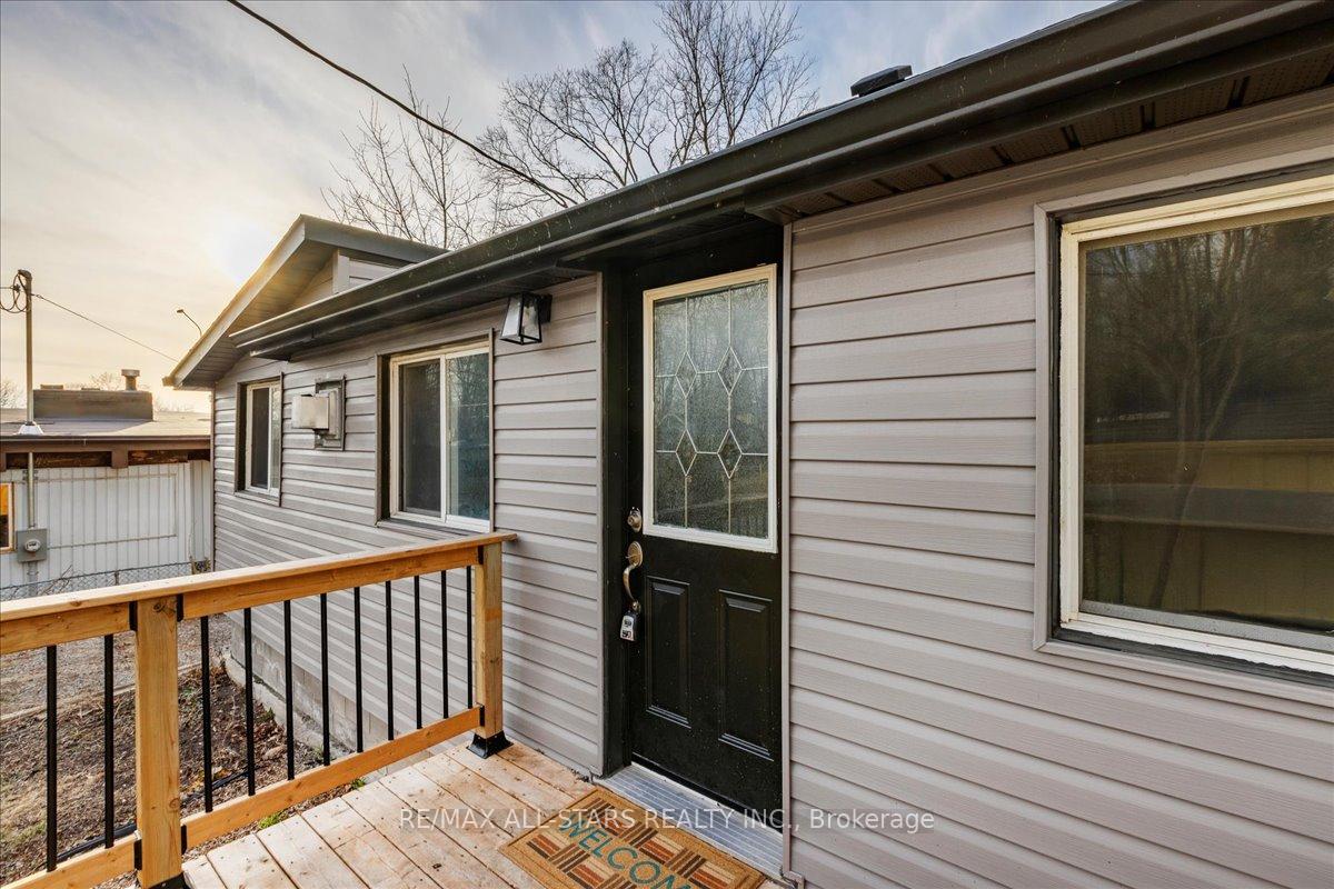 Front of 270 Kenwood Drive