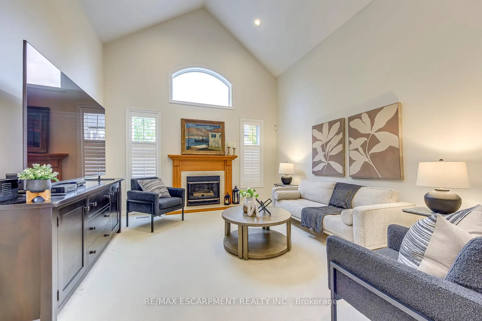 Photo 14 of 42 Creanona Boulevard, Hamilton, Winona Park — HOMEH