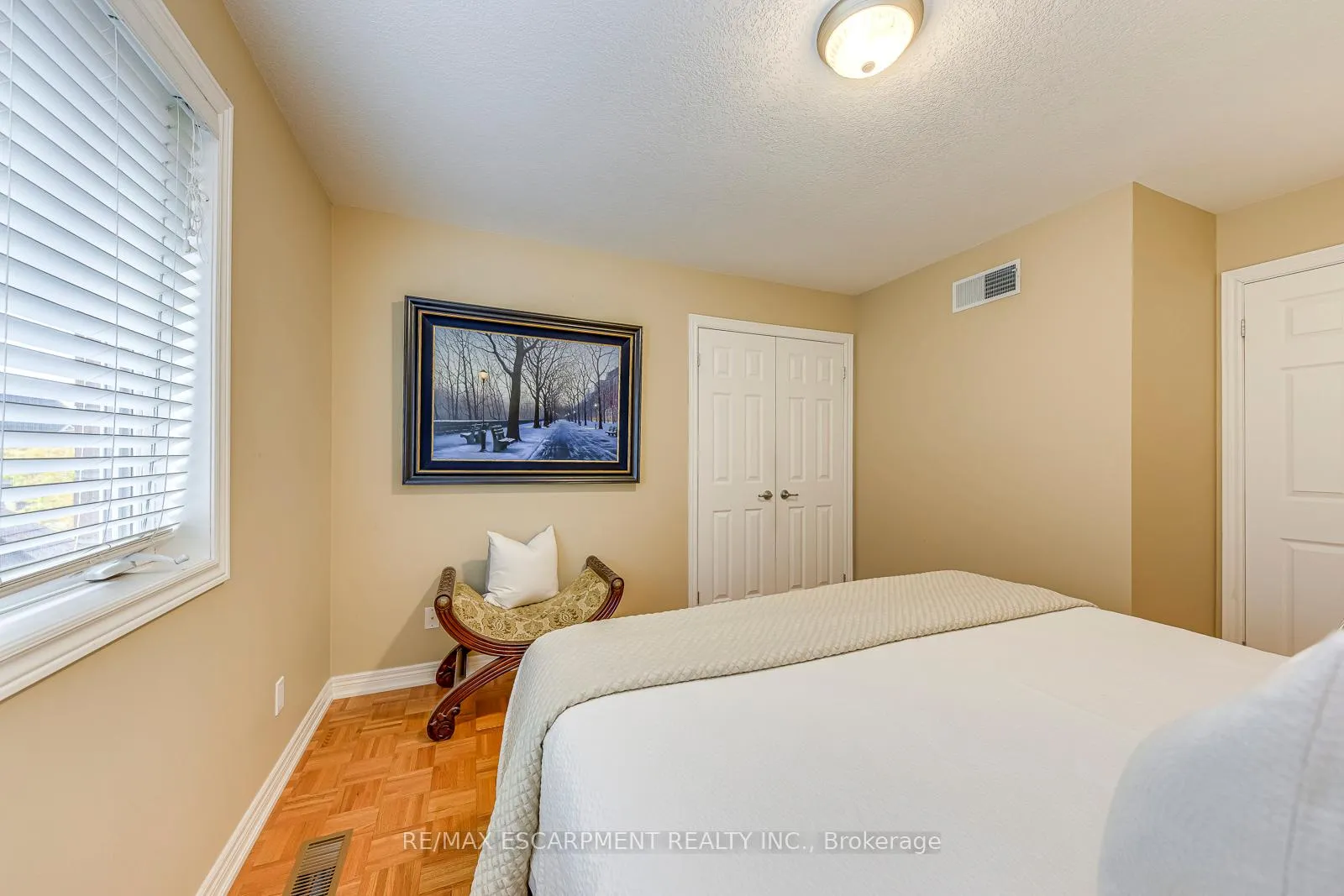 Photo 27 of 42 Creanona Boulevard, Hamilton, Winona Park — HOMEH