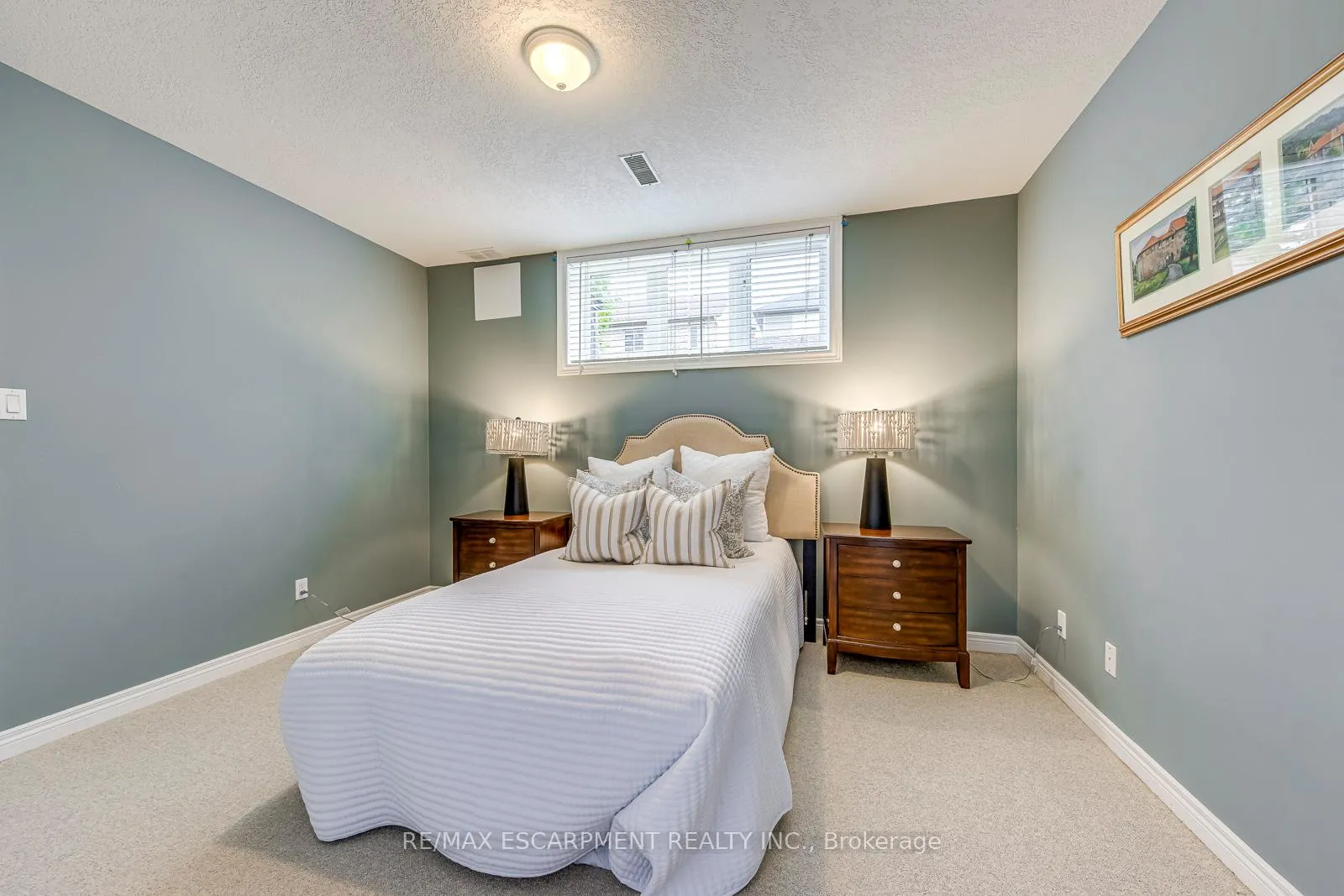 Photo 39 of 42 Creanona Boulevard, Hamilton, Winona Park — HOMEH