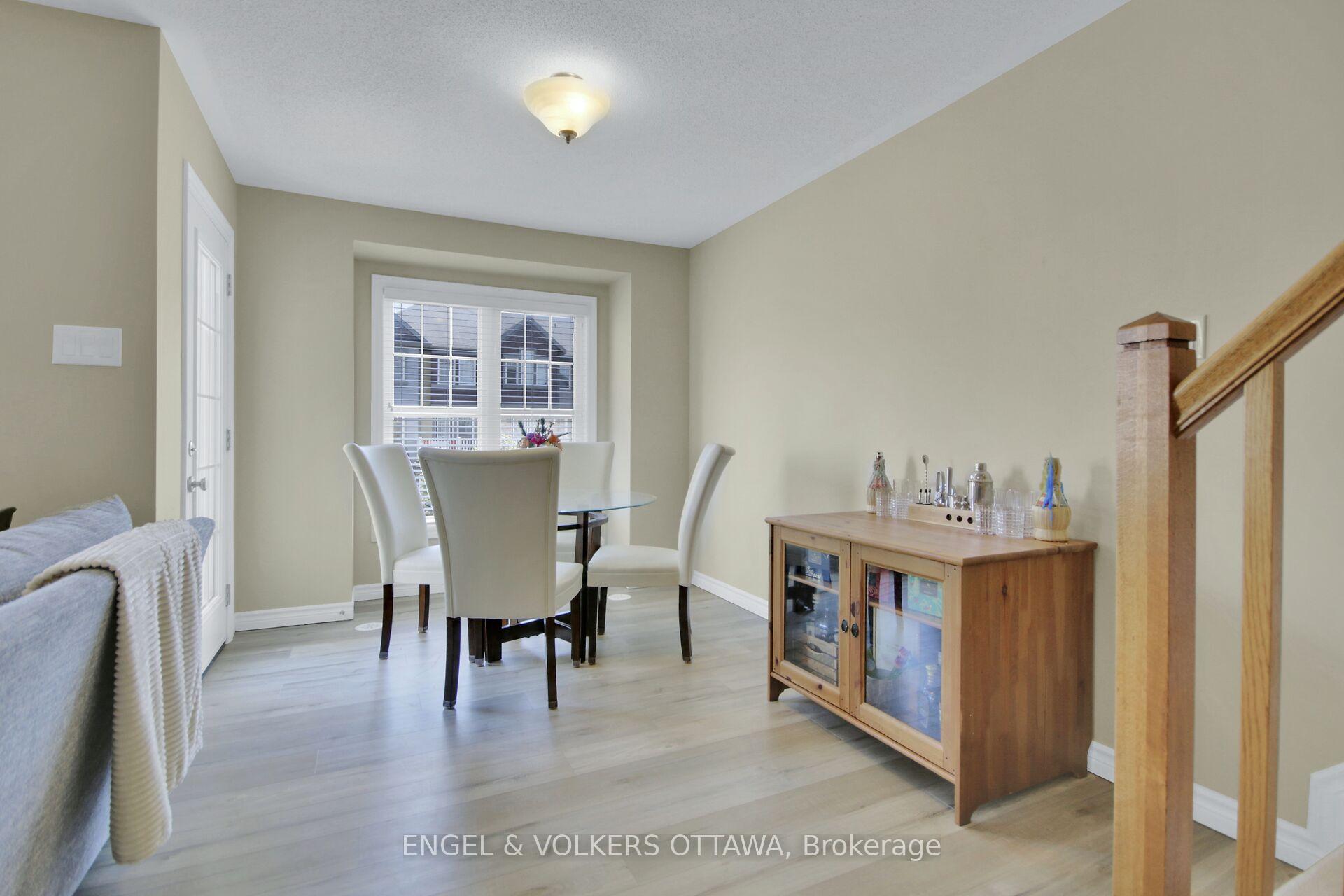 Photo 14 of 322 Sweet Grass Circle, Ottawa, Barrhaven - Half Moon Bay — HOMEH