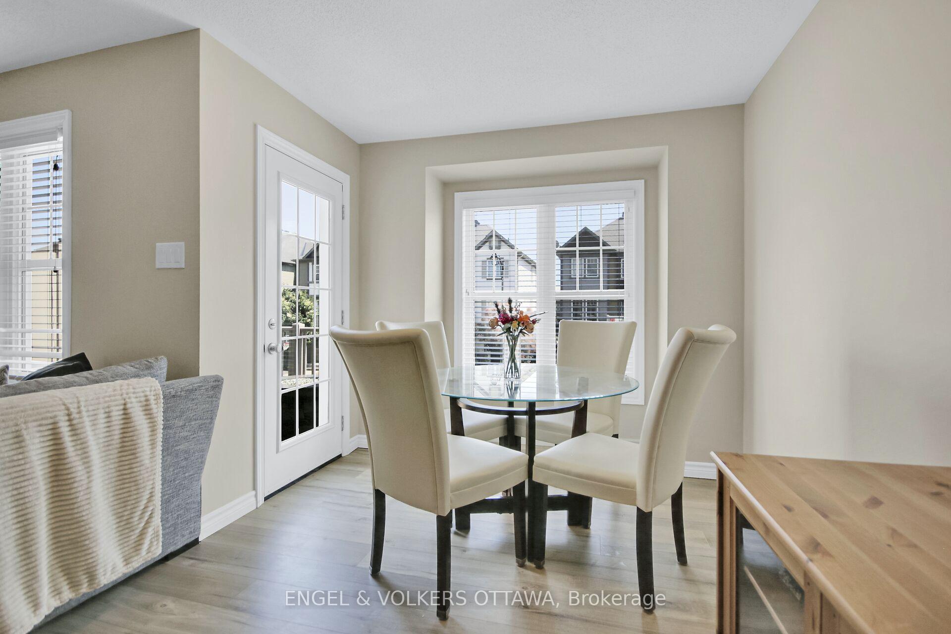Photo 15 of 322 Sweet Grass Circle, Ottawa, Barrhaven - Half Moon Bay — HOMEH